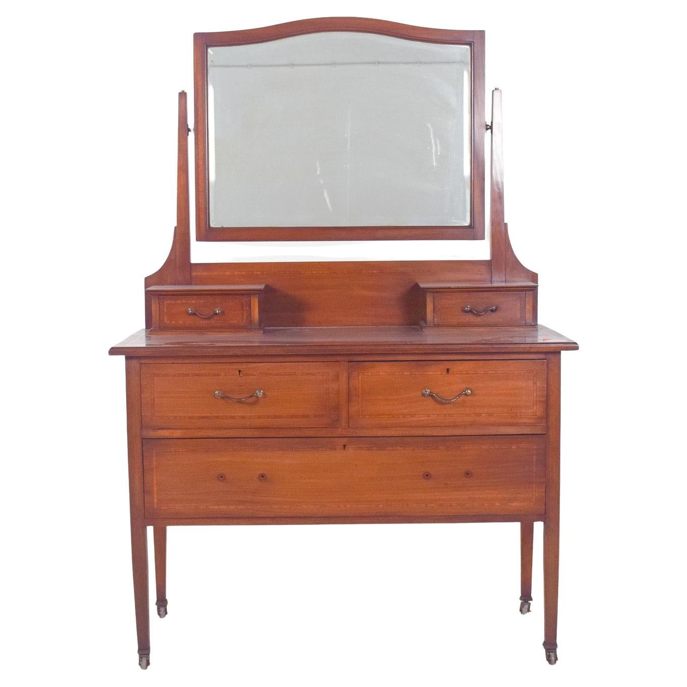 20th Century English Dressing Table with Mirror