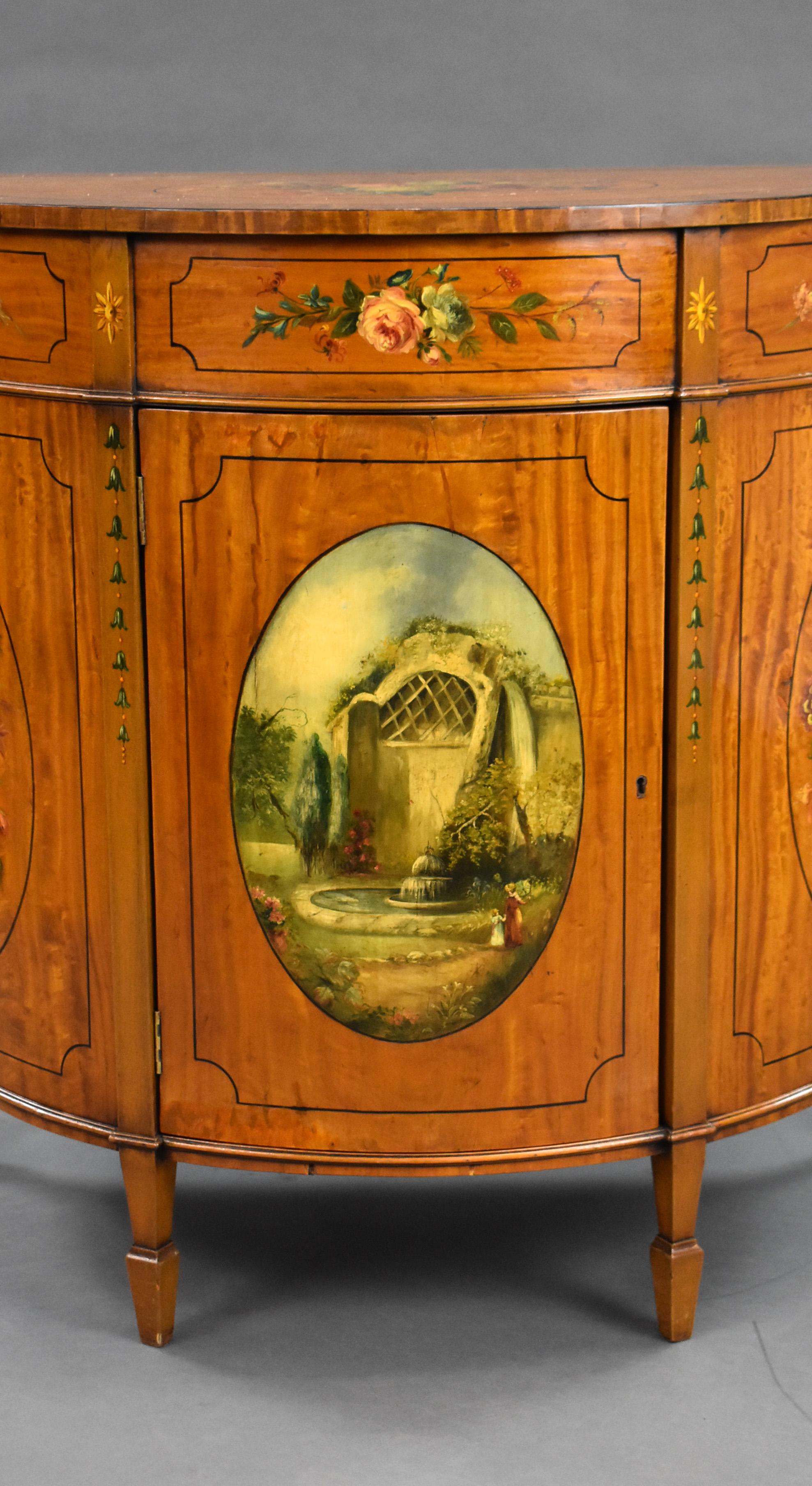 20th Century English Edwardian Hand Painted Satinwood Side Cabinet In Good Condition For Sale In Chelmsford, Essex