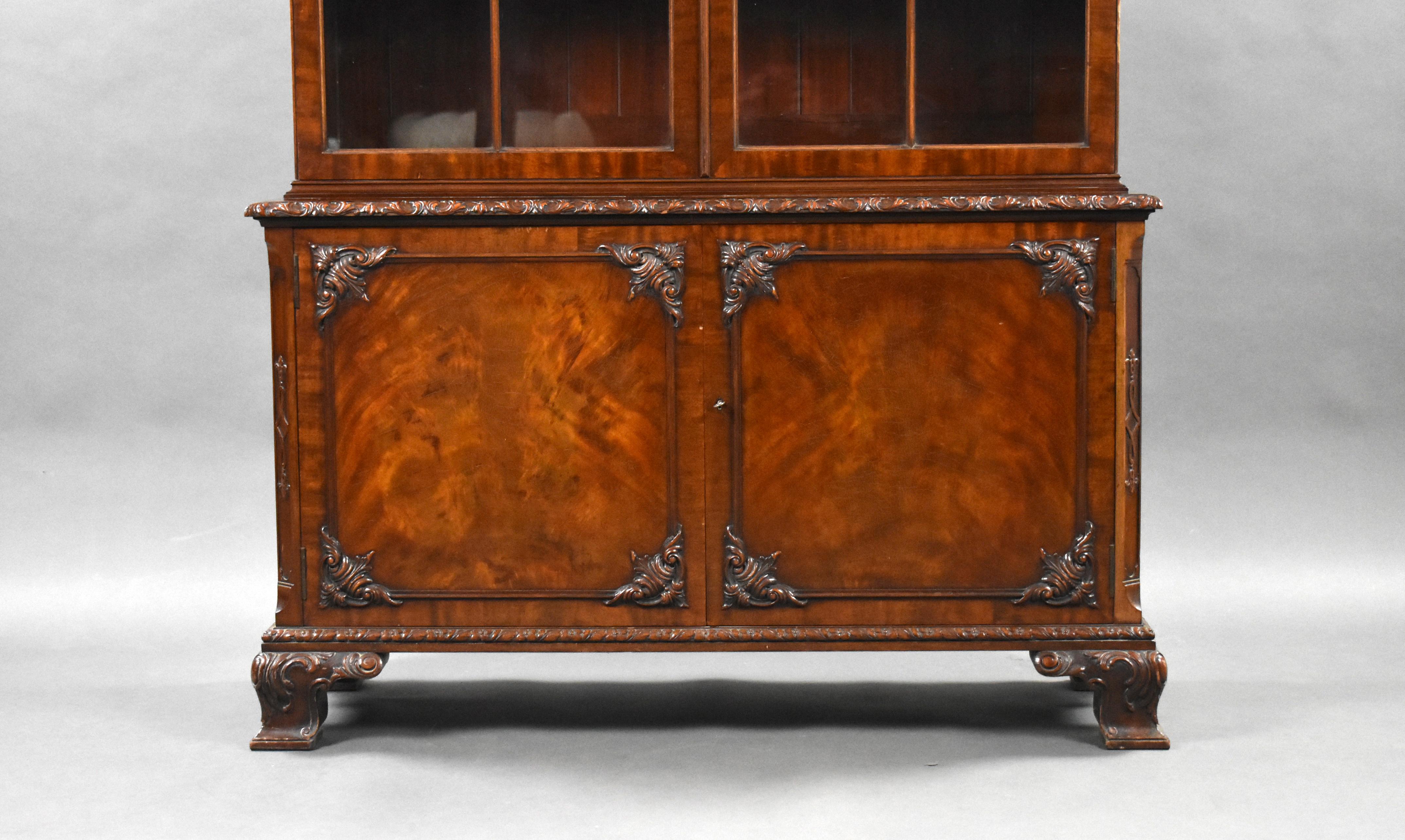20th Century English Edwardian Mahogany Bookcase by Waring & Gillows In Good Condition In Chelmsford, Essex