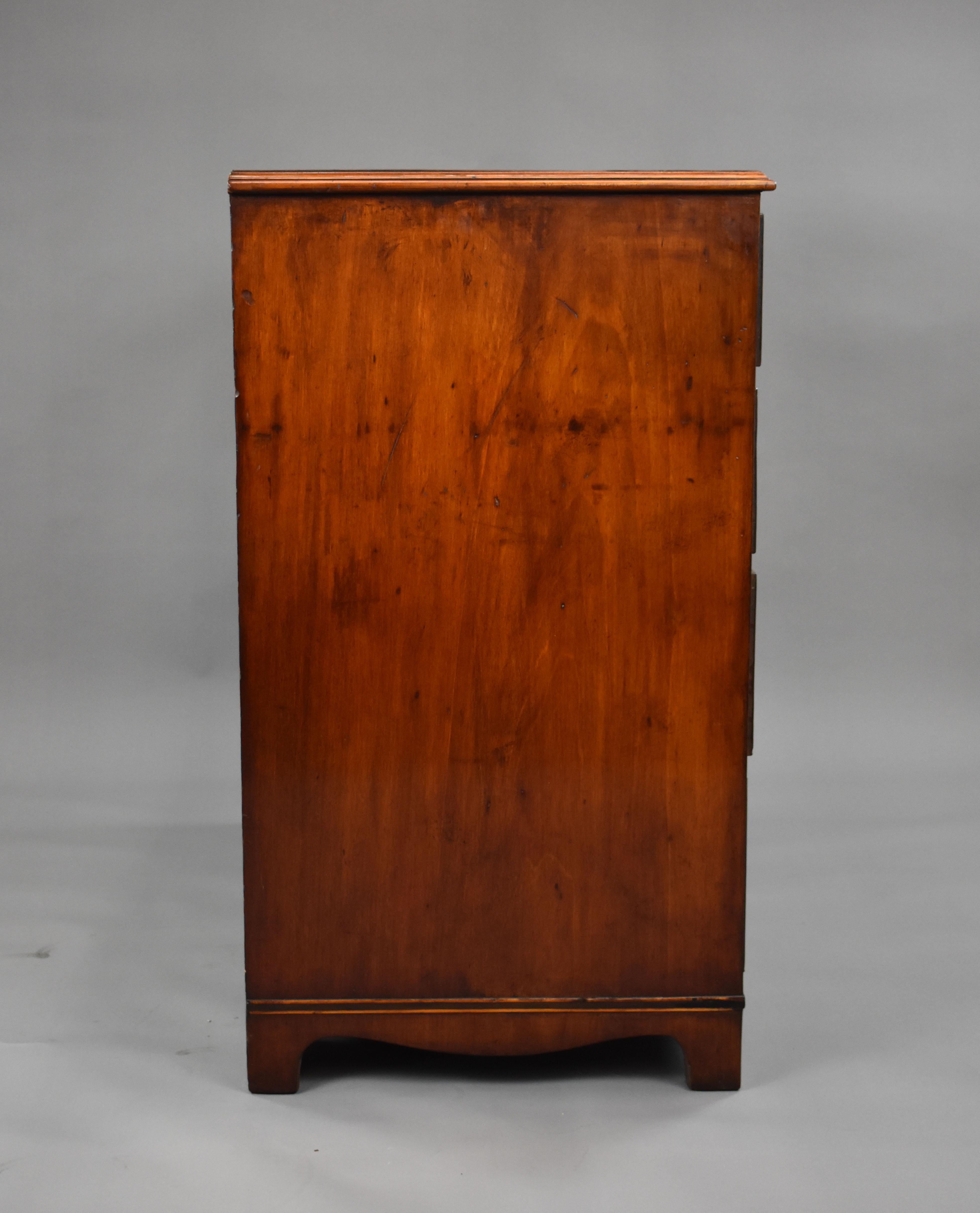 20th Century English Edwardian Mahogany Chest of Drawers For Sale 1