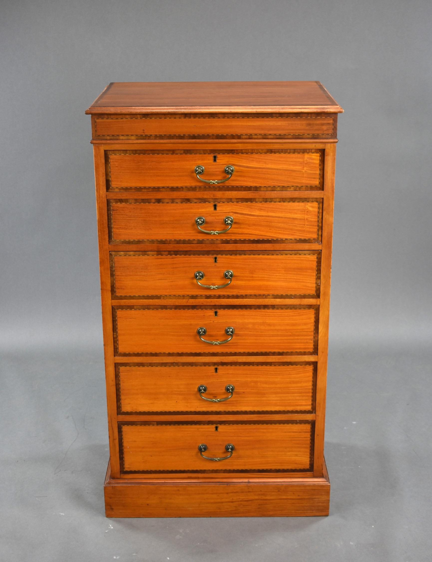 20th Century English Edwardian Satinwood Chest of Drawers In Good Condition For Sale In Chelmsford, Essex