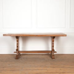 Table de réfectoire en orme anglais du 20e siècle