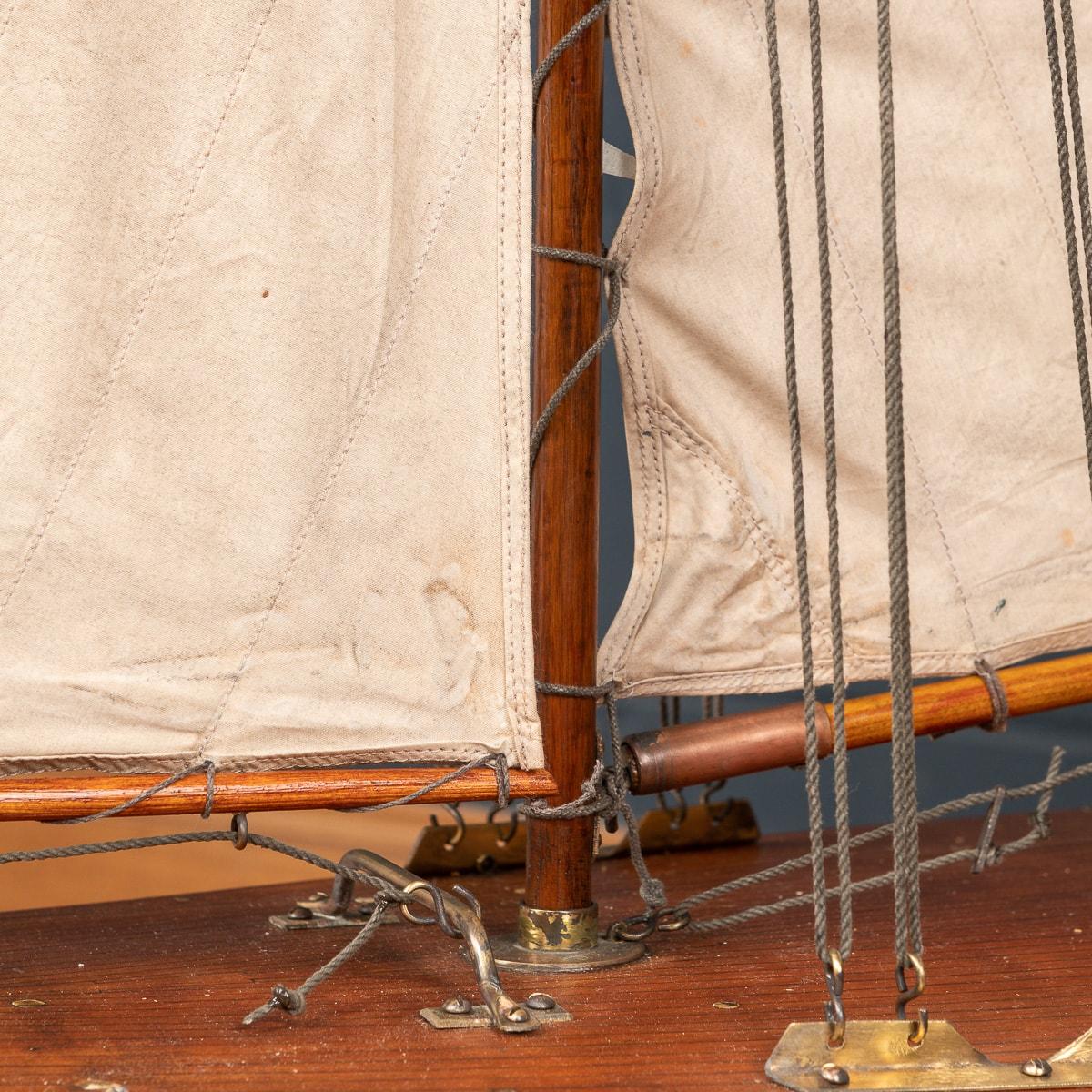 Englische Gaff Rigged Racing-Holz-Boot- Yacht des 20. Jahrhunderts, um 1910 im Angebot 8