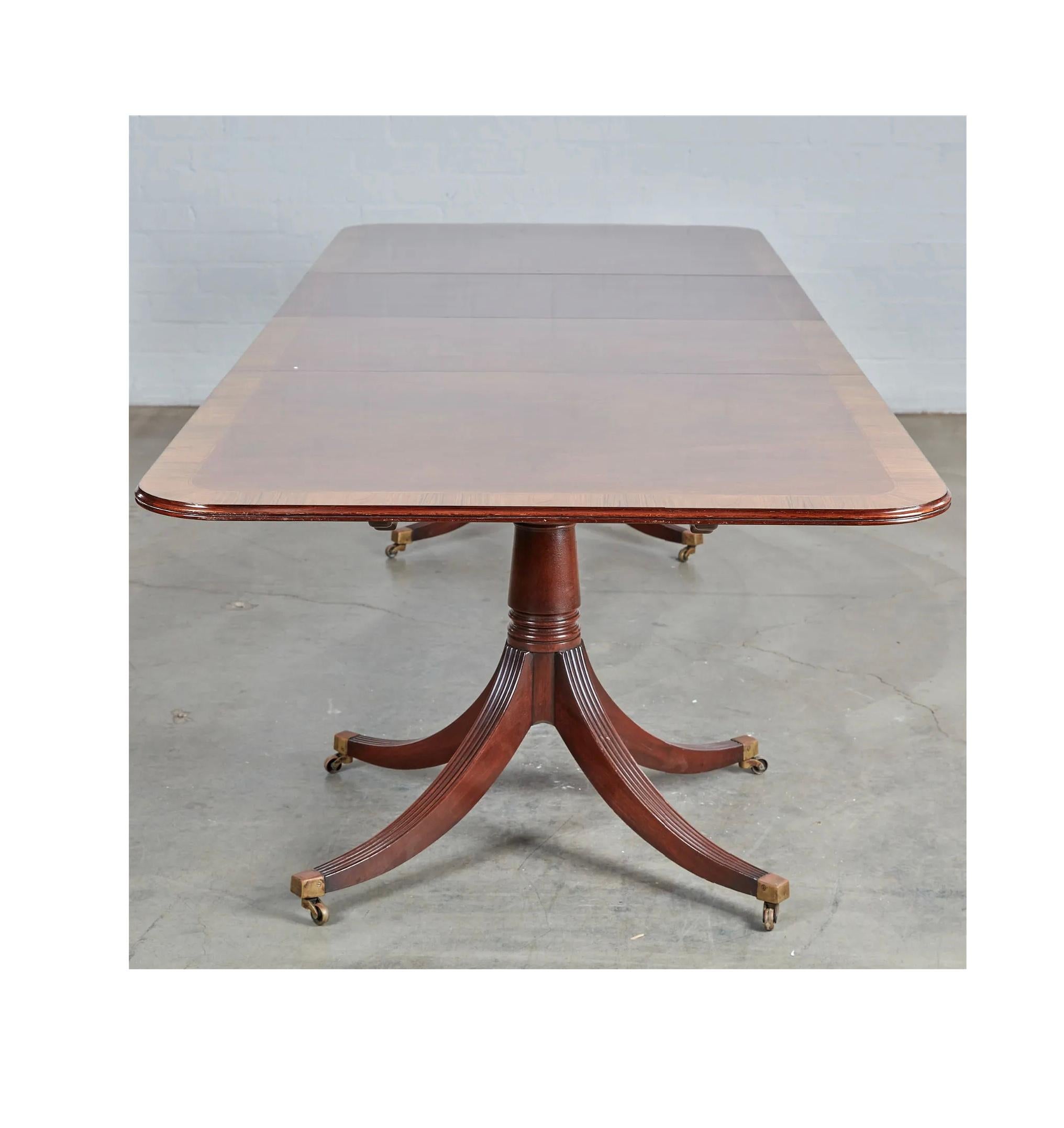 Hand-Crafted 20th Century English Georgian Double Pedestal Mahogany Dining Table  For Sale