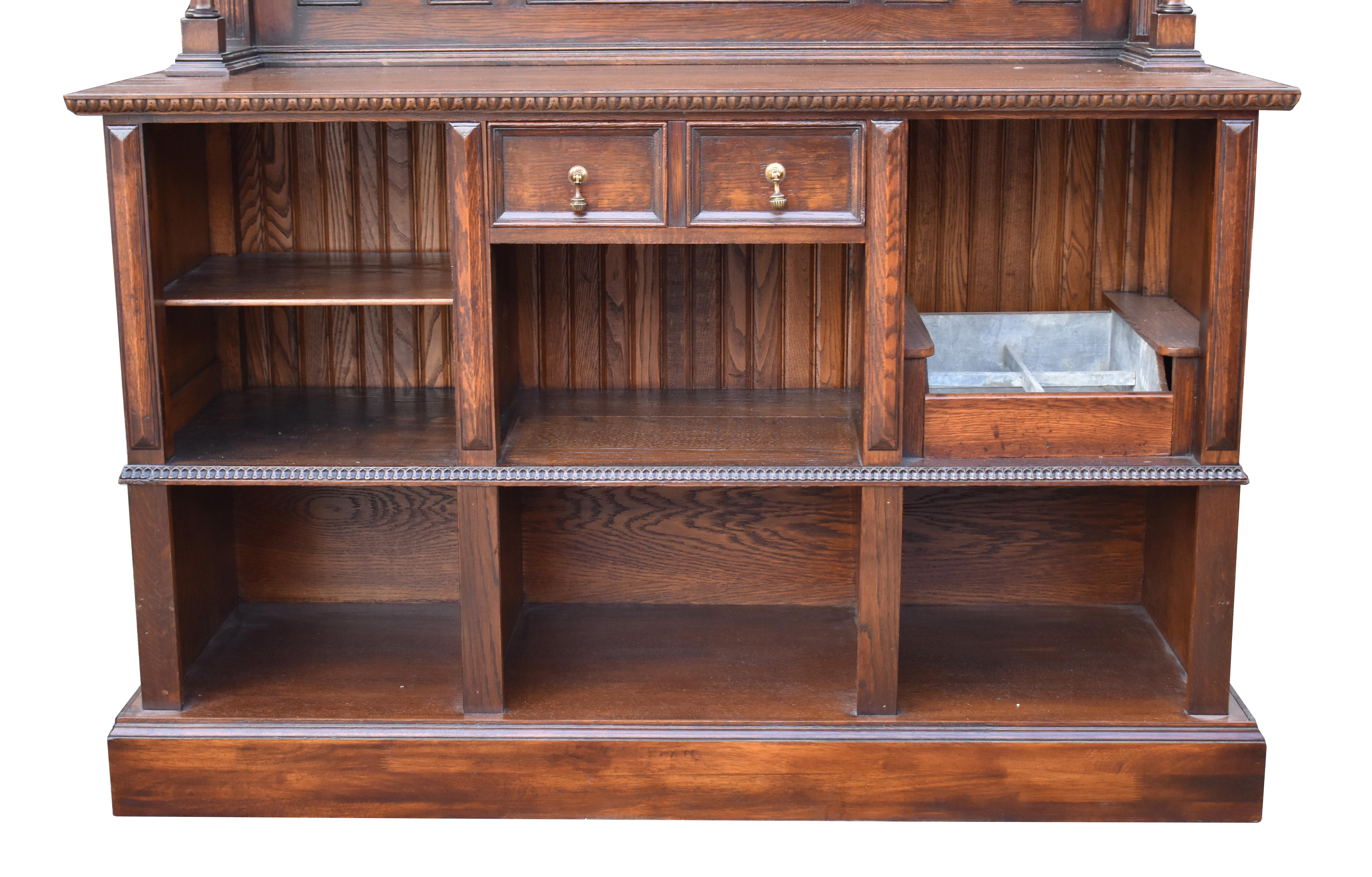 20th Century English Jacobean Style Carved Oak Bar For Sale 3