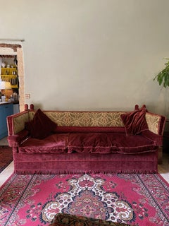 20th Century English Knoll Sofa