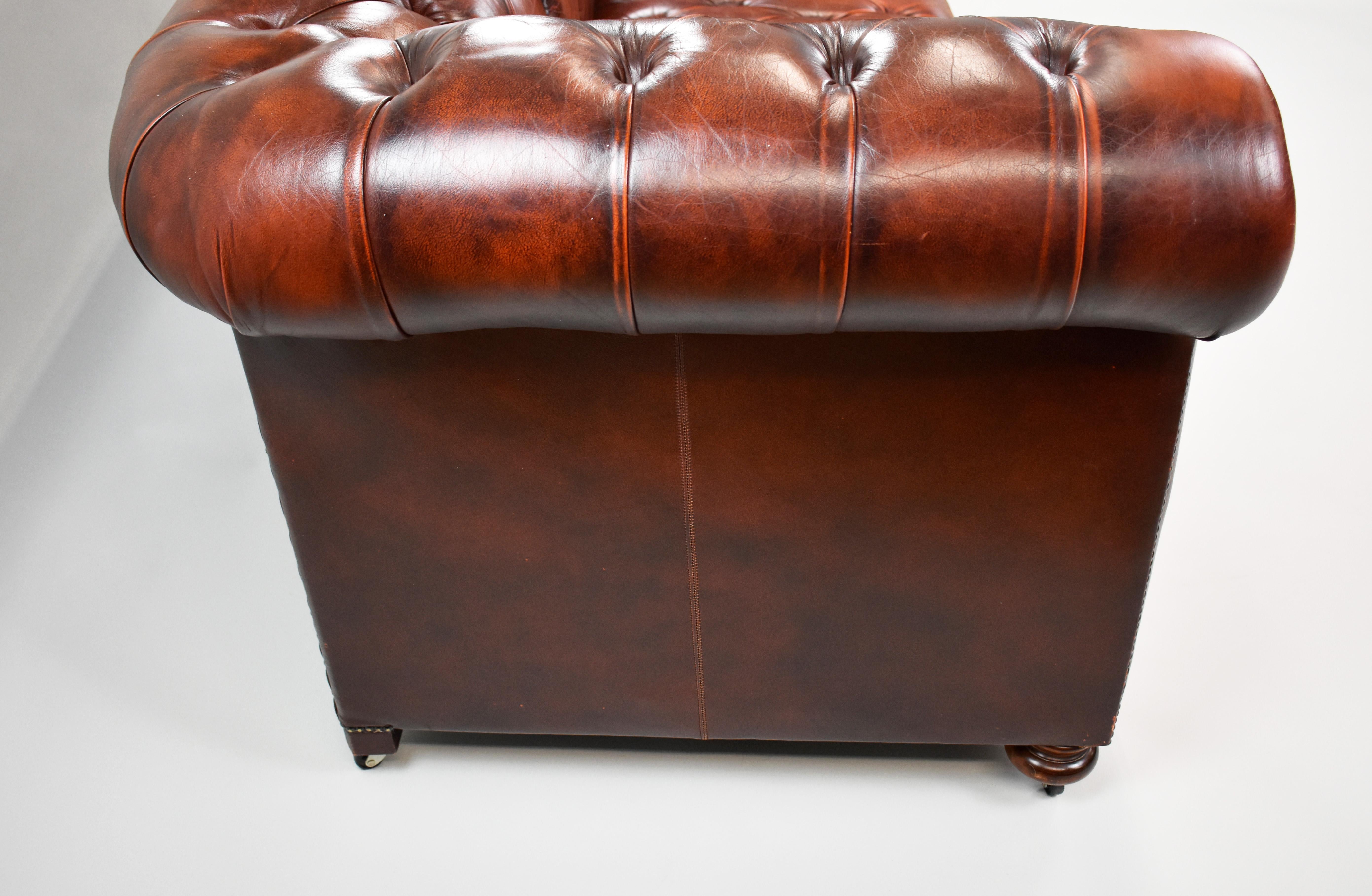 20th Century English Leather Chesterfield Suite 4
