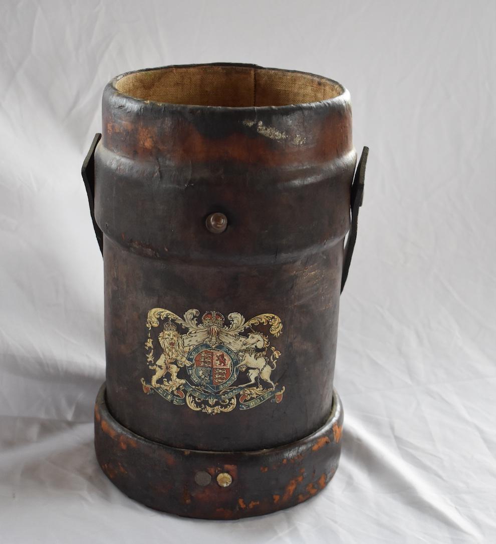 20th Century English Leather Cordite Bucket 3