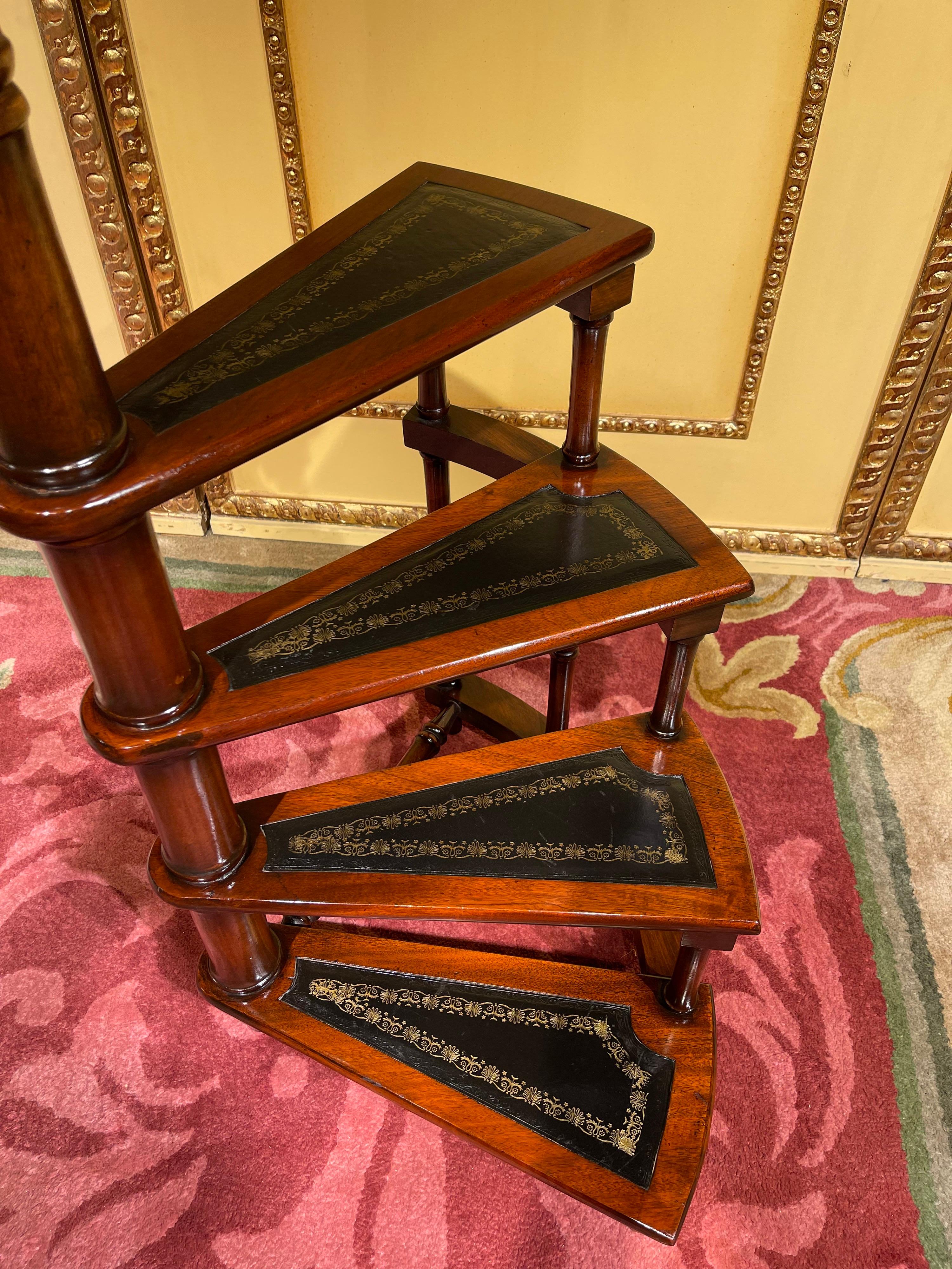 20th Century English Leather Library Step or Stairs / Stepladder, Victorian 11