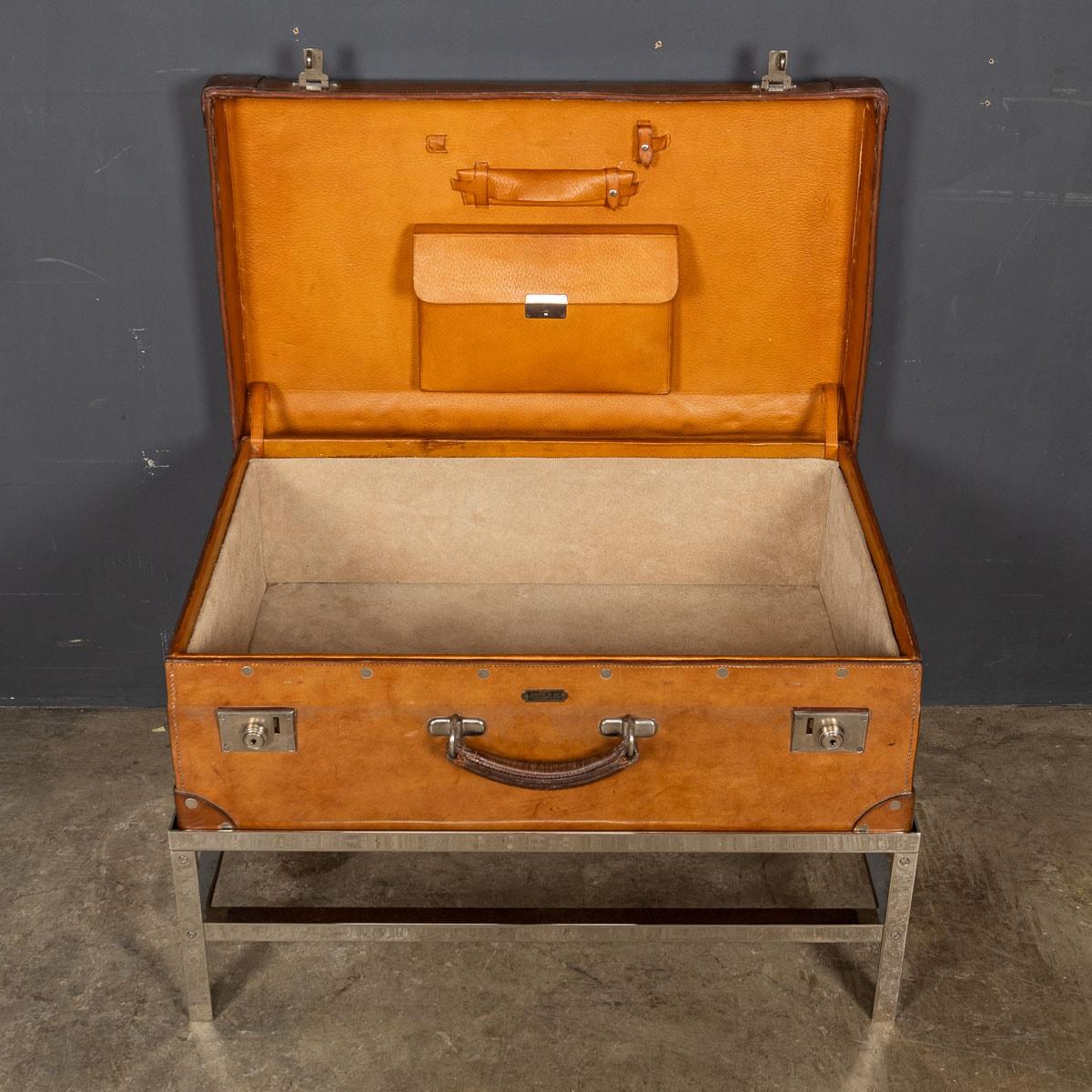 20th Century English Leather Trunk On Metal Stand, c.1910 For Sale 1