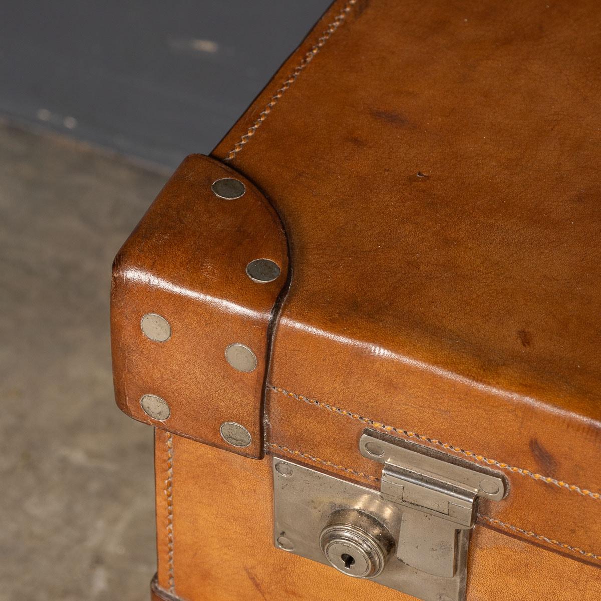 20th Century English Leather Trunk On Metal Stand, c.1910 For Sale 3