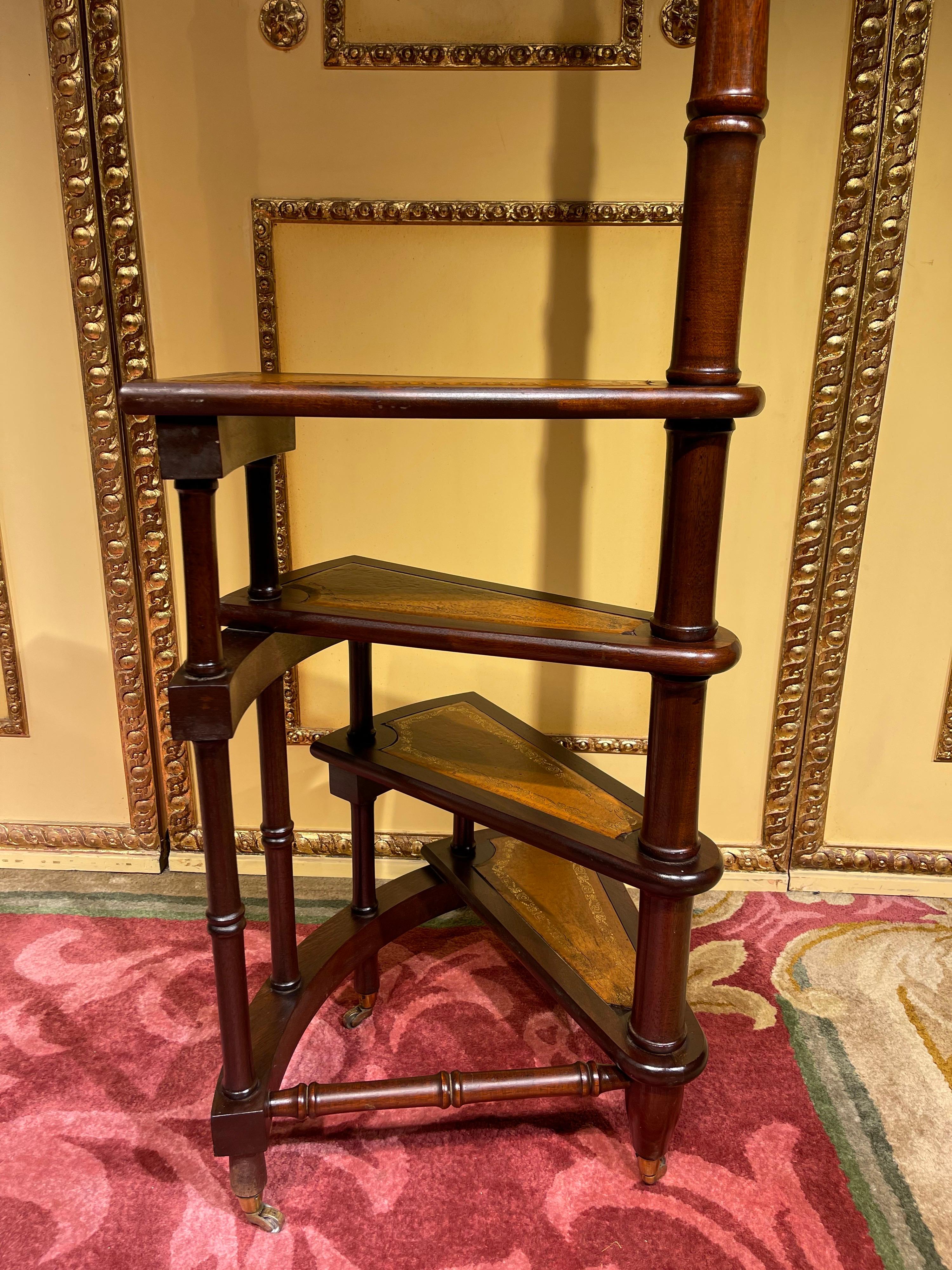 20th Century English Library Step or Stairs/Stepladder, Victorian with Casters For Sale 4