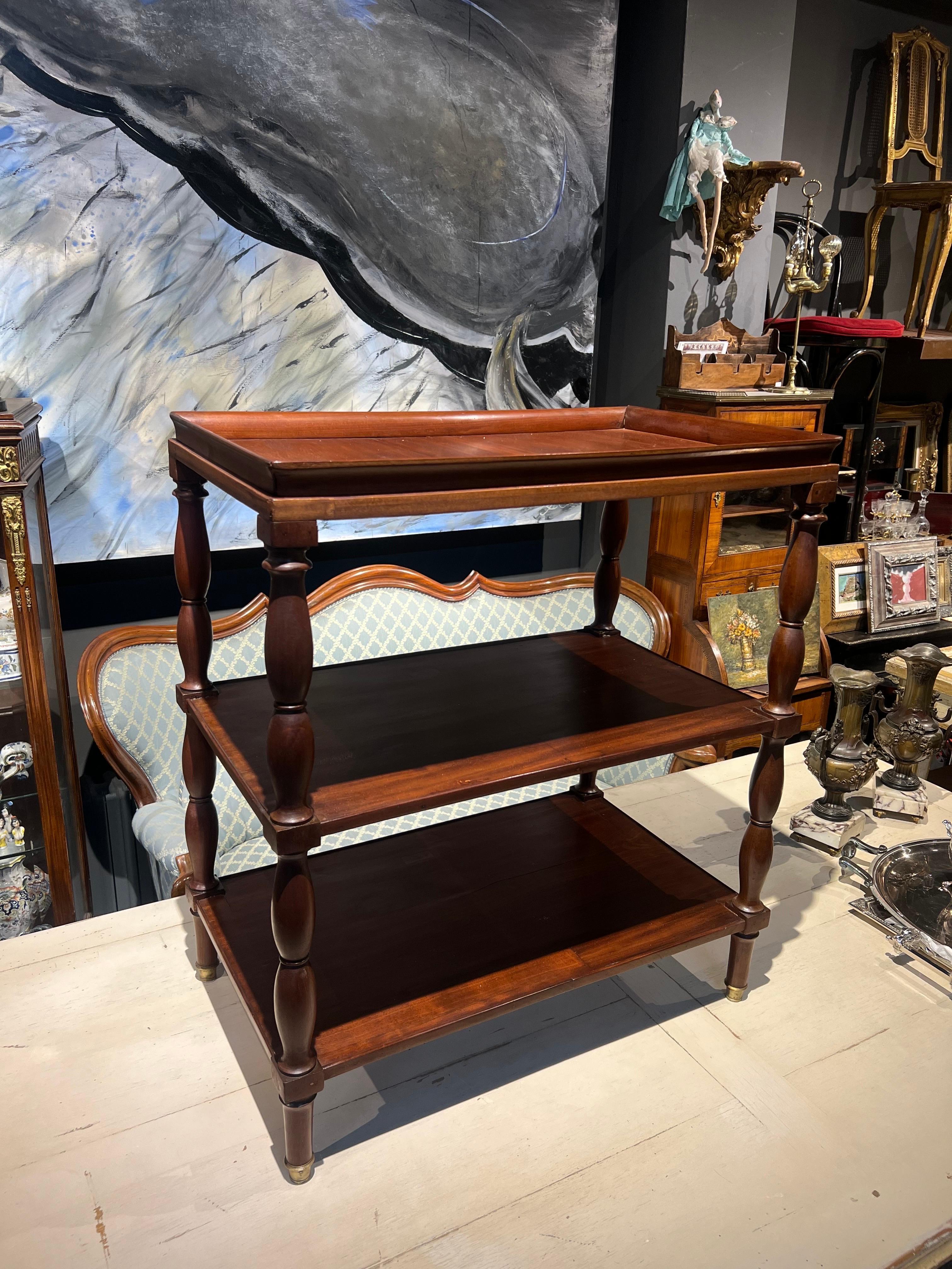 British 20th Century English Mahogany Serving Table on Three Levels Bamboo Shaped Legs For Sale