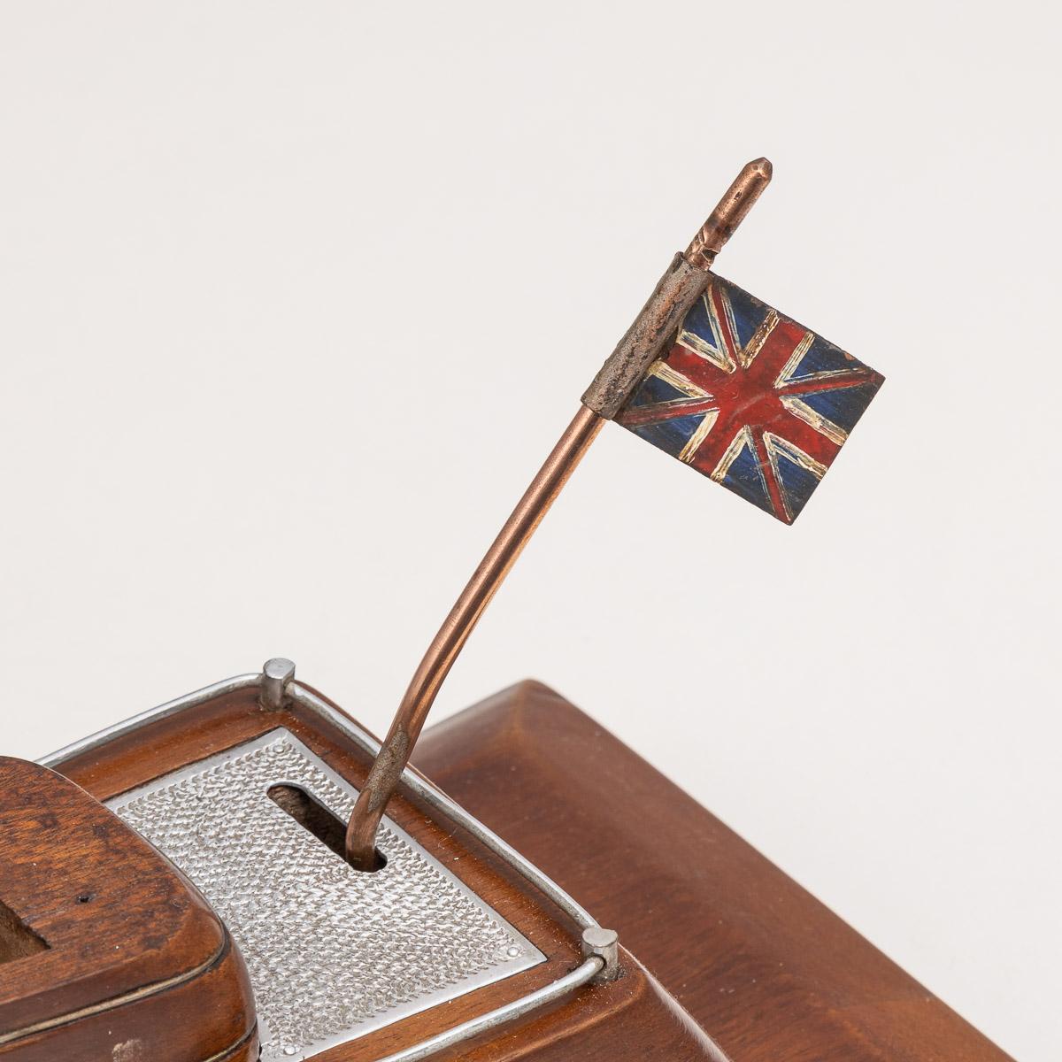 20th Century English Mahogany Speed Boat Shaped Cigarette Dispenser, circa 1920 9