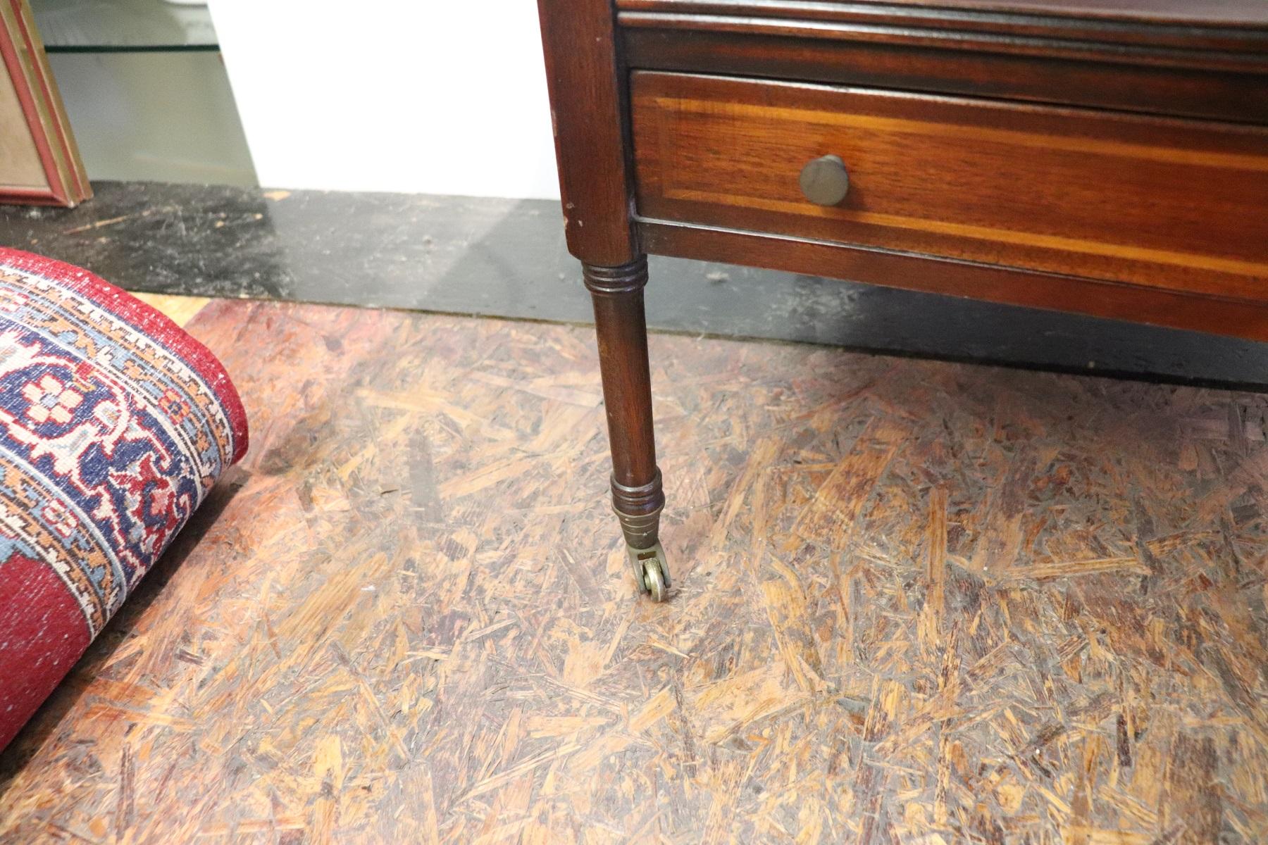 Early 20th Century 20th Century English Mahogany Wood Side Table or Cocktail Table