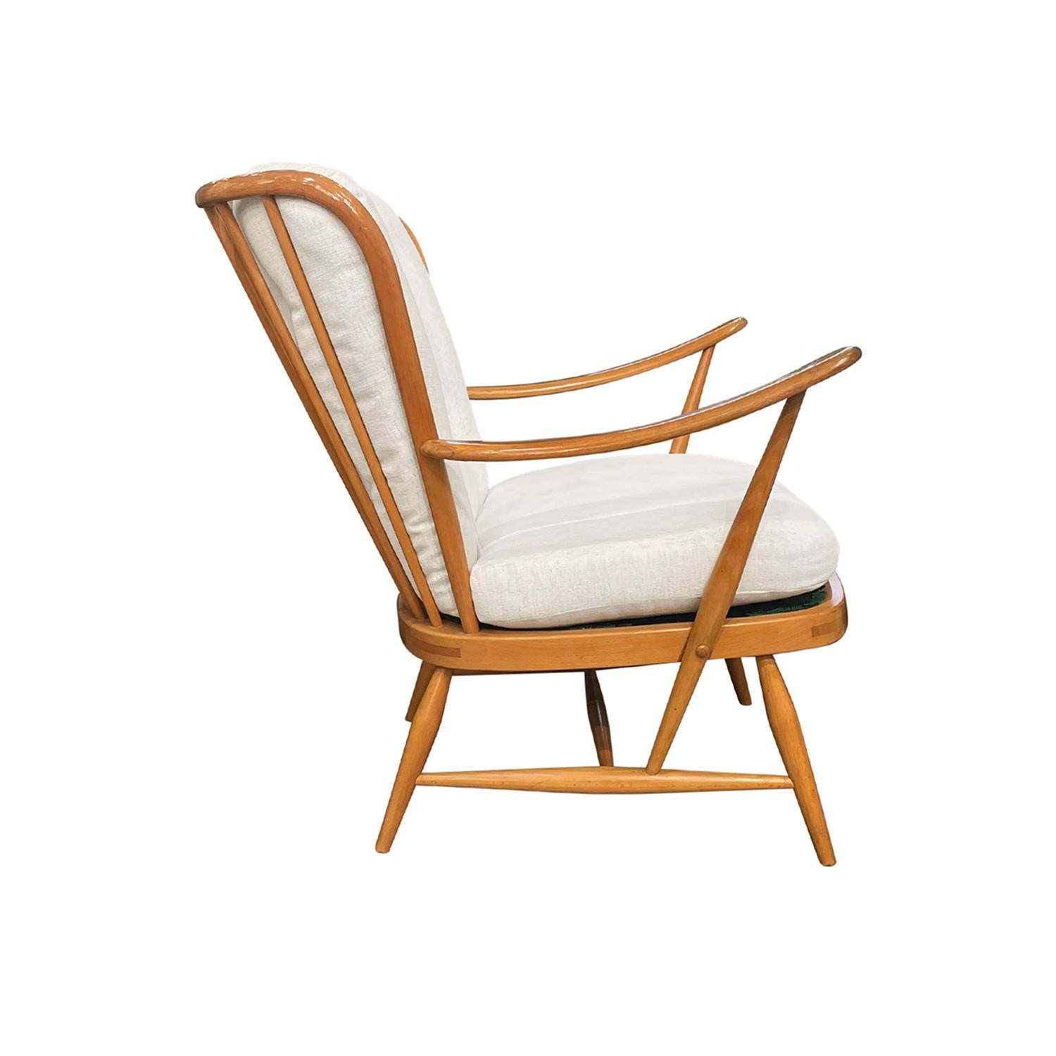 20th Century English Modern Beechwood Armchair - Single Vintage Side Chair For Sale 2
