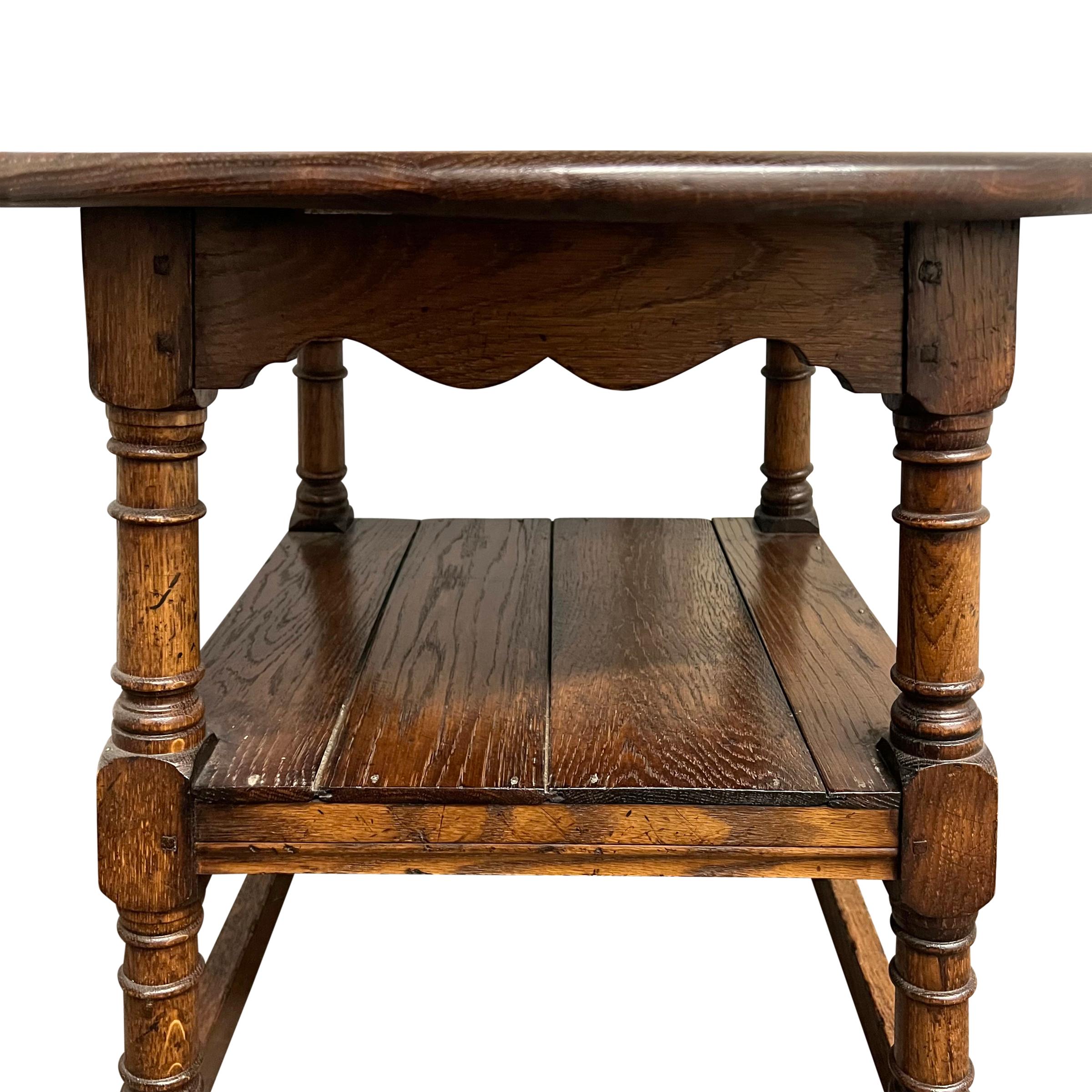 20th Century English Oak Pub Table For Sale 4