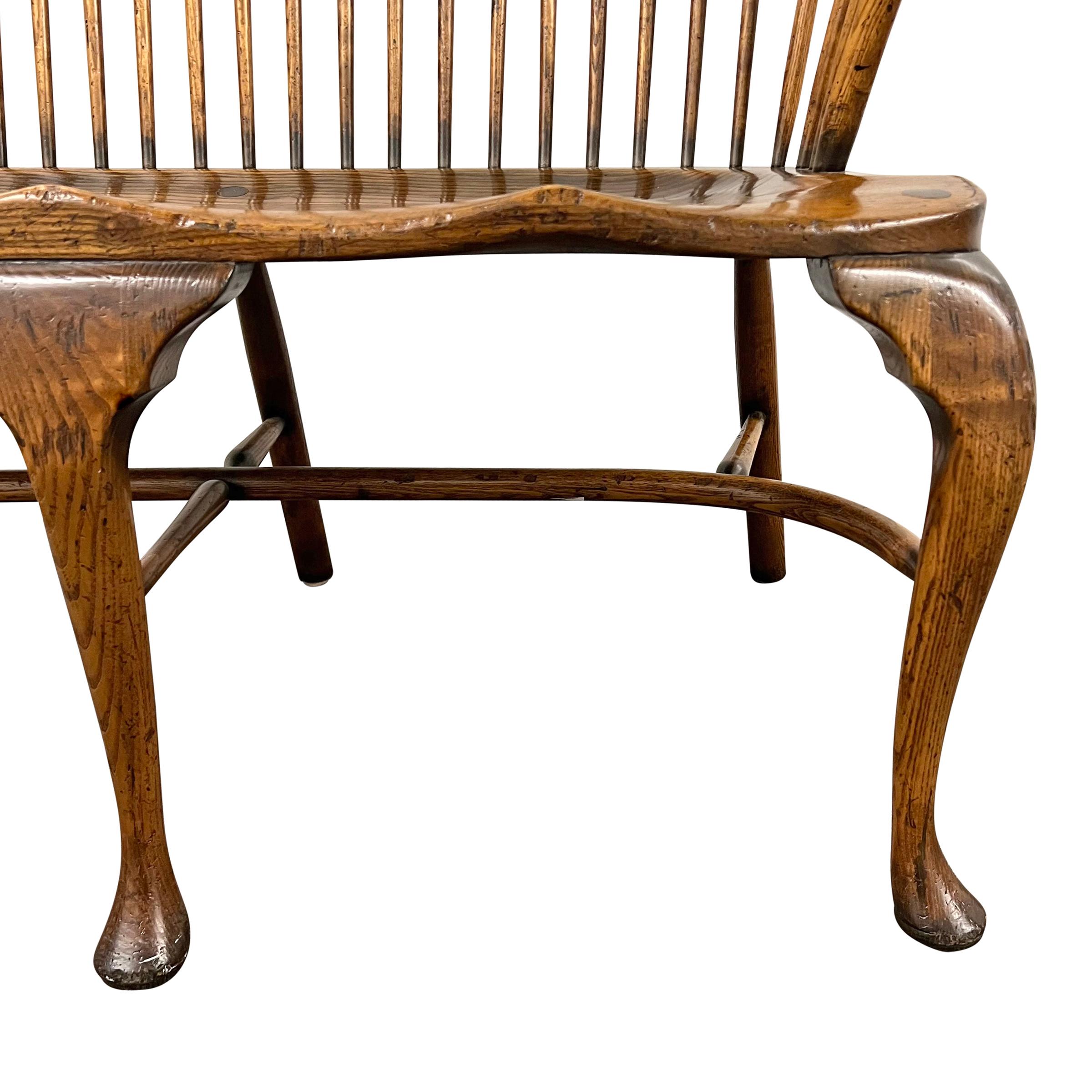 20th Century English Oak Sack-Back Bench For Sale 6