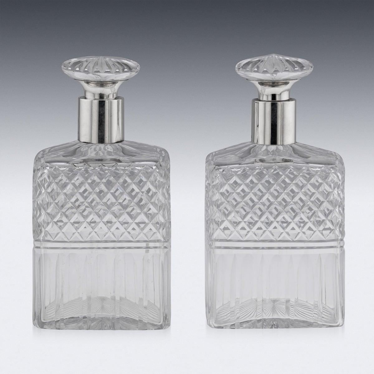20. Jahrhundert Englisch Paar von massivem Silber & geschliffenem Glas Verriegelung Karaffen c.1925 im Zustand „Gut“ im Angebot in Royal Tunbridge Wells, Kent