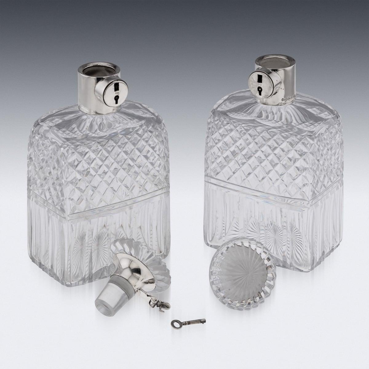 20. Jahrhundert Englisch Paar von massivem Silber & geschliffenem Glas Verriegelung Karaffen c.1925 im Angebot 2
