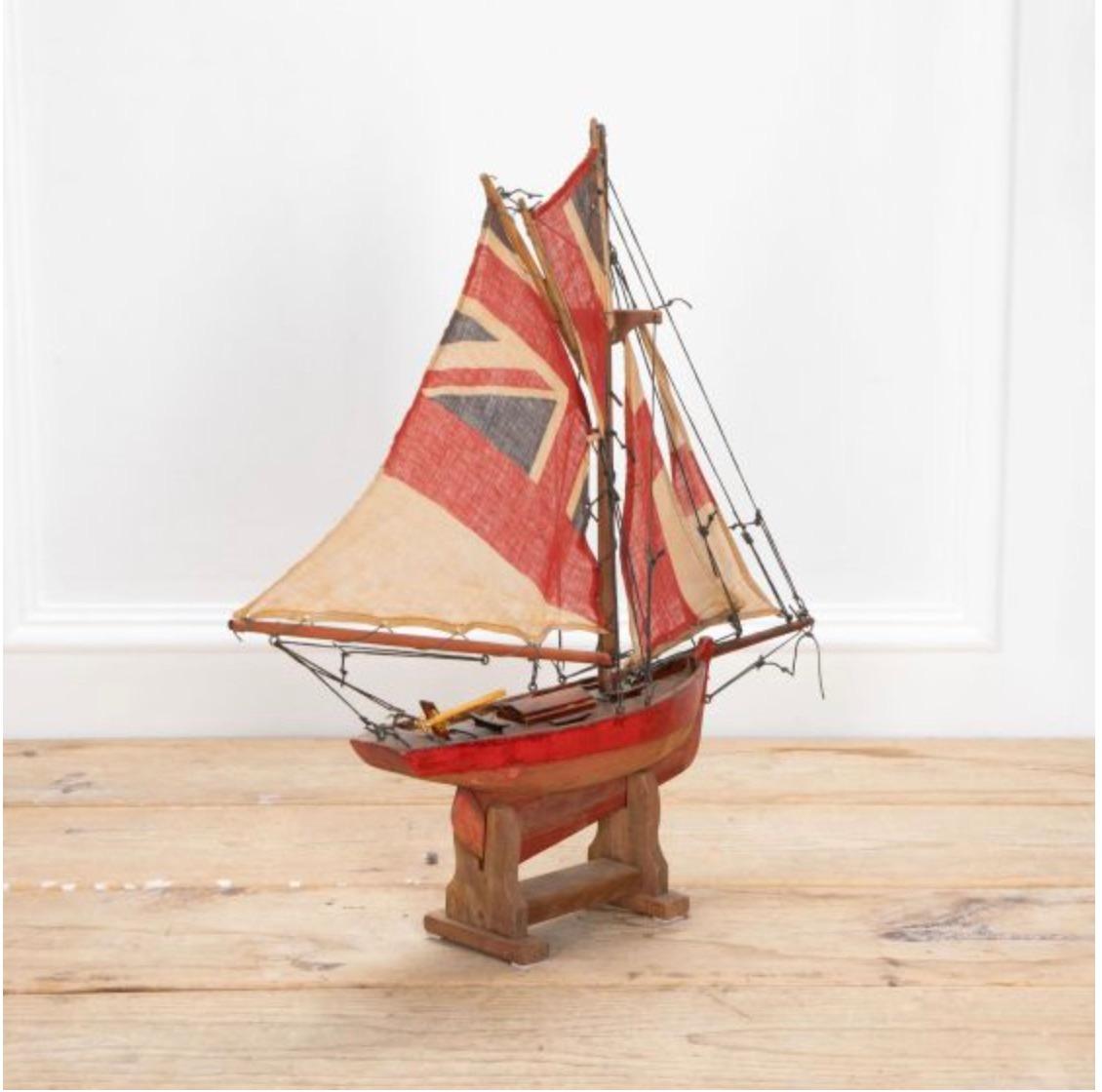 Canvas 20th Century English Pond Yacht