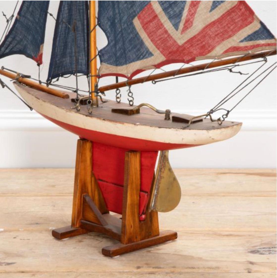 20th Century English Pond Yacht 3