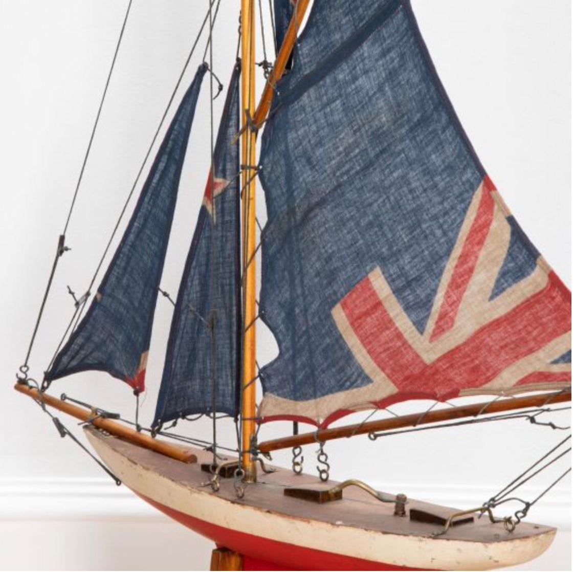 20th Century English Pond Yacht 4