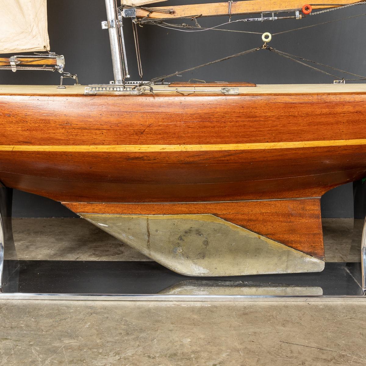 20th Century English Racing Wood Pond Yacht, c.1960 For Sale 11