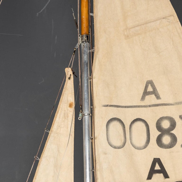 20th Century English Racing Wood Pond Yacht, c.1960 For Sale at 1stDibs