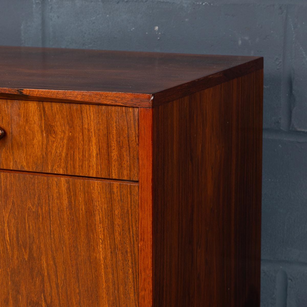 Credenza in palissandro inglese del XX secolo di Gordon Russell c.C. in vendita 4