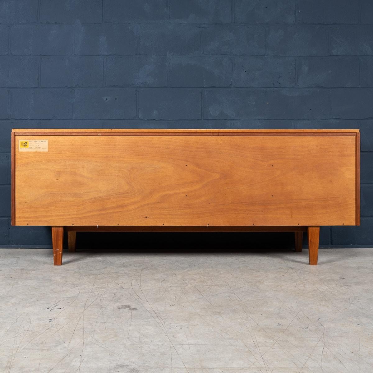 Credenza in palissandro inglese del XX secolo di Gordon Russell c.C. In condizioni buone in vendita a Royal Tunbridge Wells, Kent