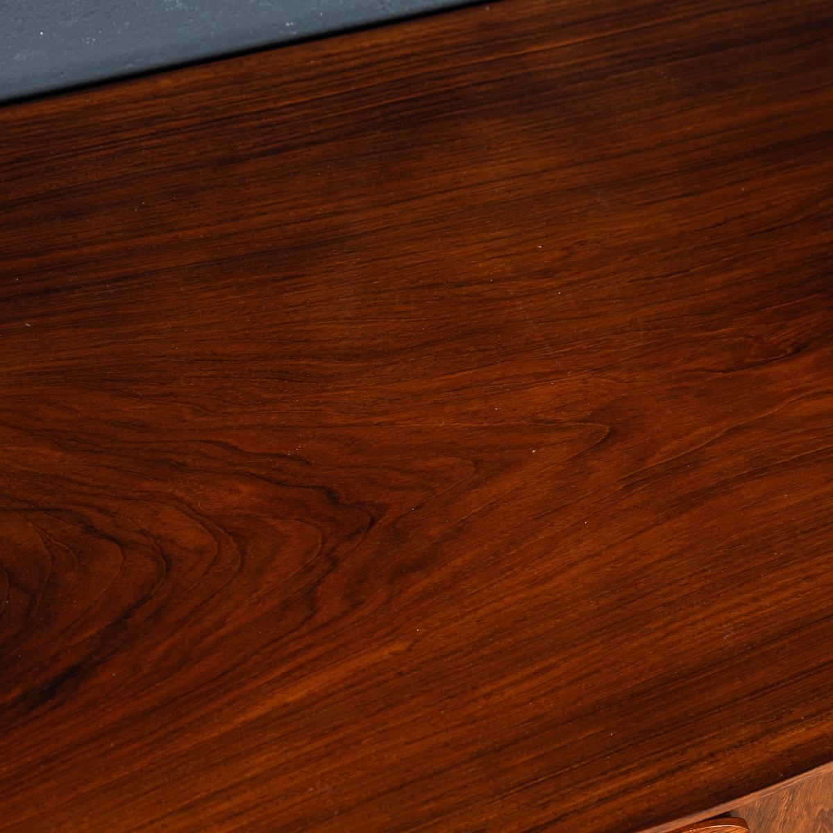 Credenza in palissandro inglese del XX secolo di Gordon Russell c.C. in vendita 2