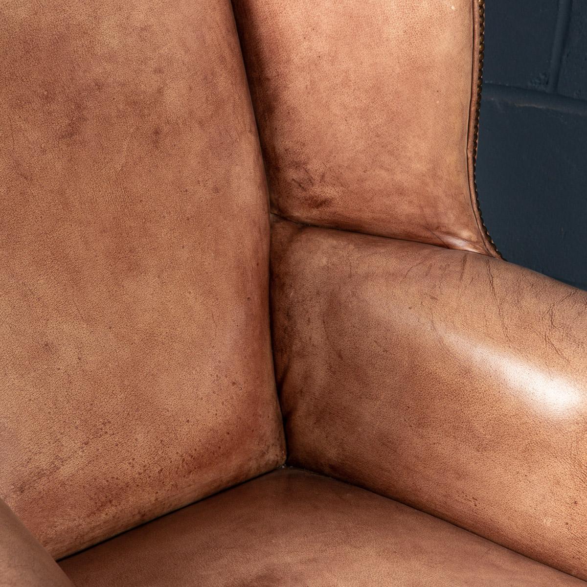 20th Century English Sheepskin Leather Wingback Armchair For Sale 16