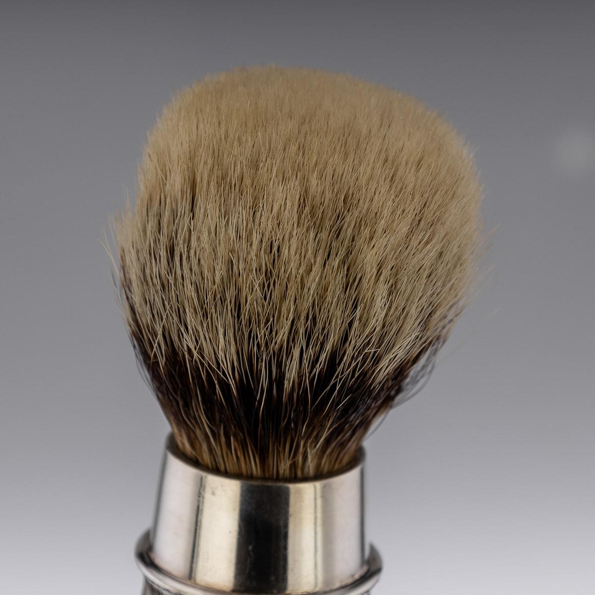 20th Century English Silver Shaving Brush & Stand, Christopher Lawrence, c.1976 In Good Condition For Sale In Royal Tunbridge Wells, Kent