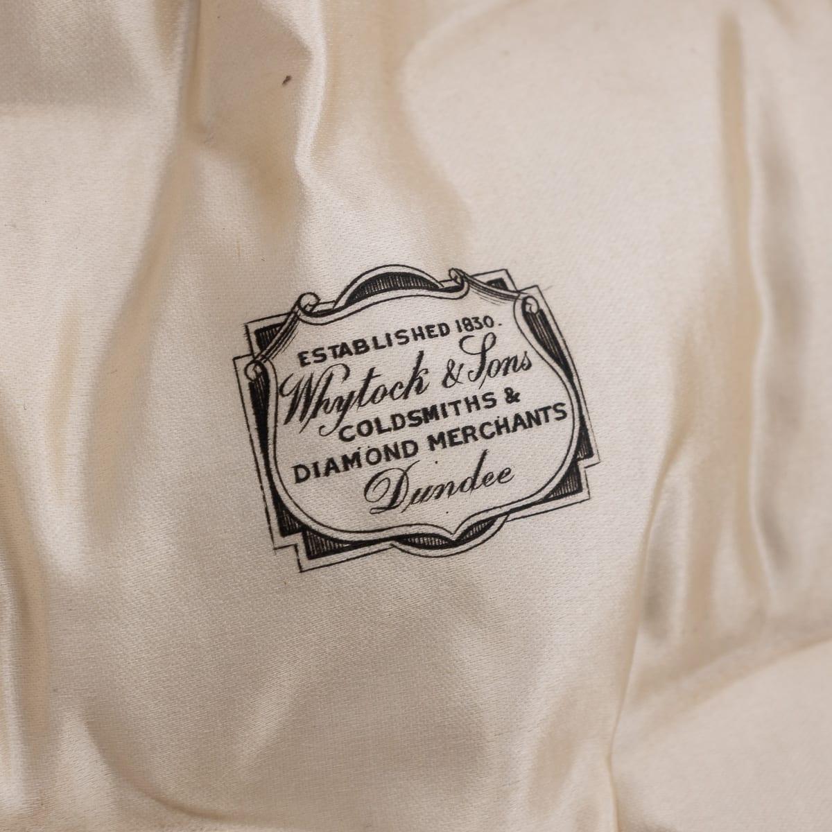 20th Century English Solid Silver Cased Set Of Four Napkin Rings, Chester c.1928 For Sale 4