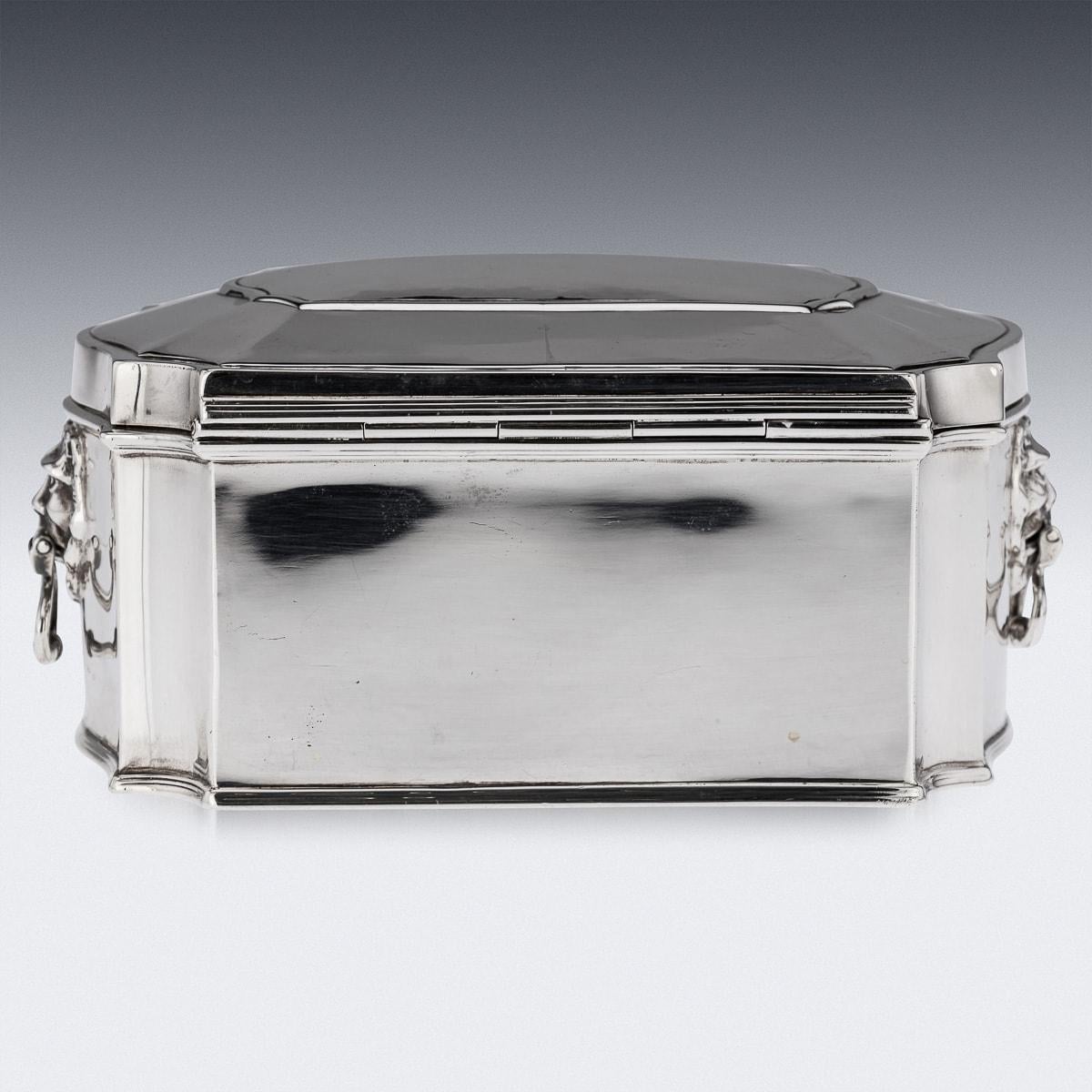 20th Century English Solid Silver Casket, Sheffield, c.1915 In Good Condition For Sale In Royal Tunbridge Wells, Kent
