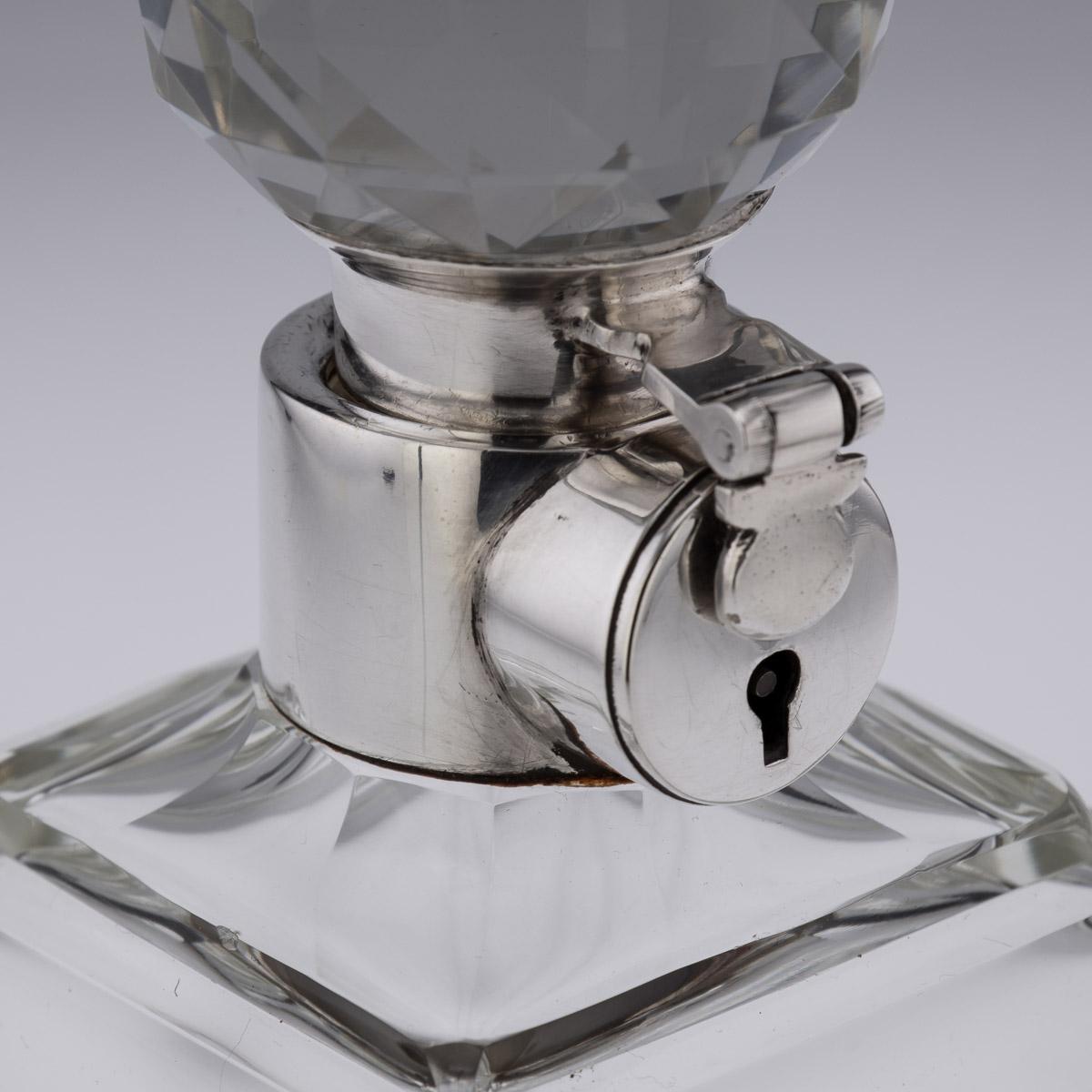 Englische Spirituosenkaraffe aus massivem Silber und Glas, 20. Jahrhundert, Mappin & Webb, ca. 1929 im Angebot 6