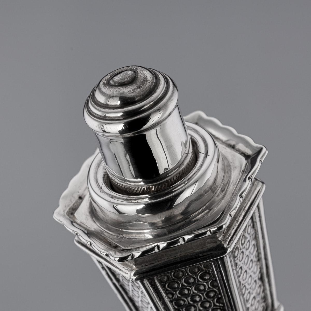 20th Century English Solid Silver Lamplight Shaped Table Cigar Lighter, c.1928 2