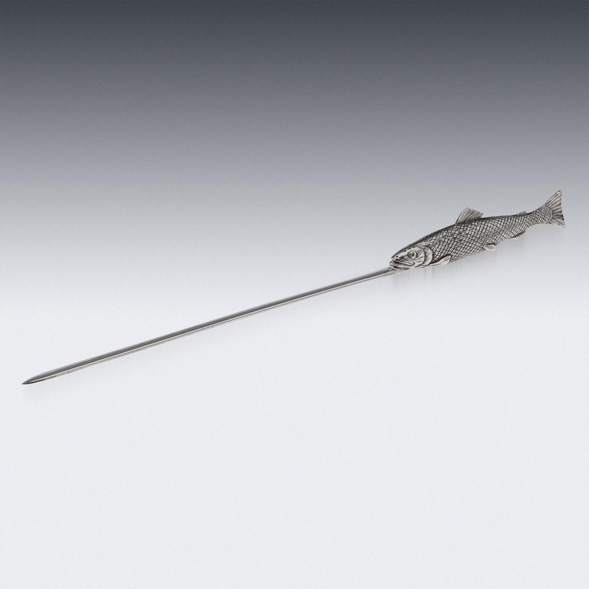 20th Century English Solid Silver Letter Opener In The Form Of A Trout Fish In Good Condition For Sale In Royal Tunbridge Wells, Kent
