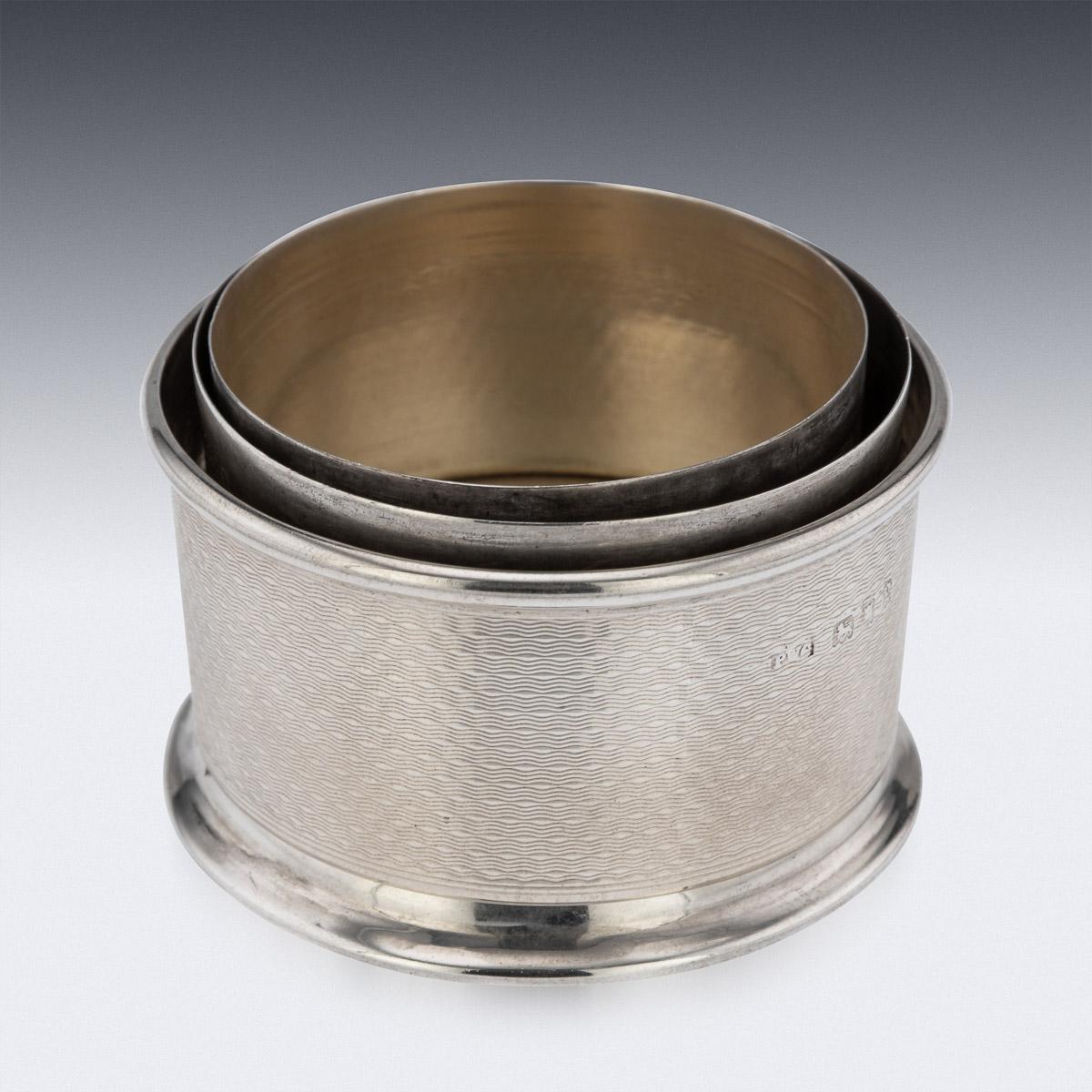 20th Century English Solid Silver Telescope Beaker & Case, c.1922 2