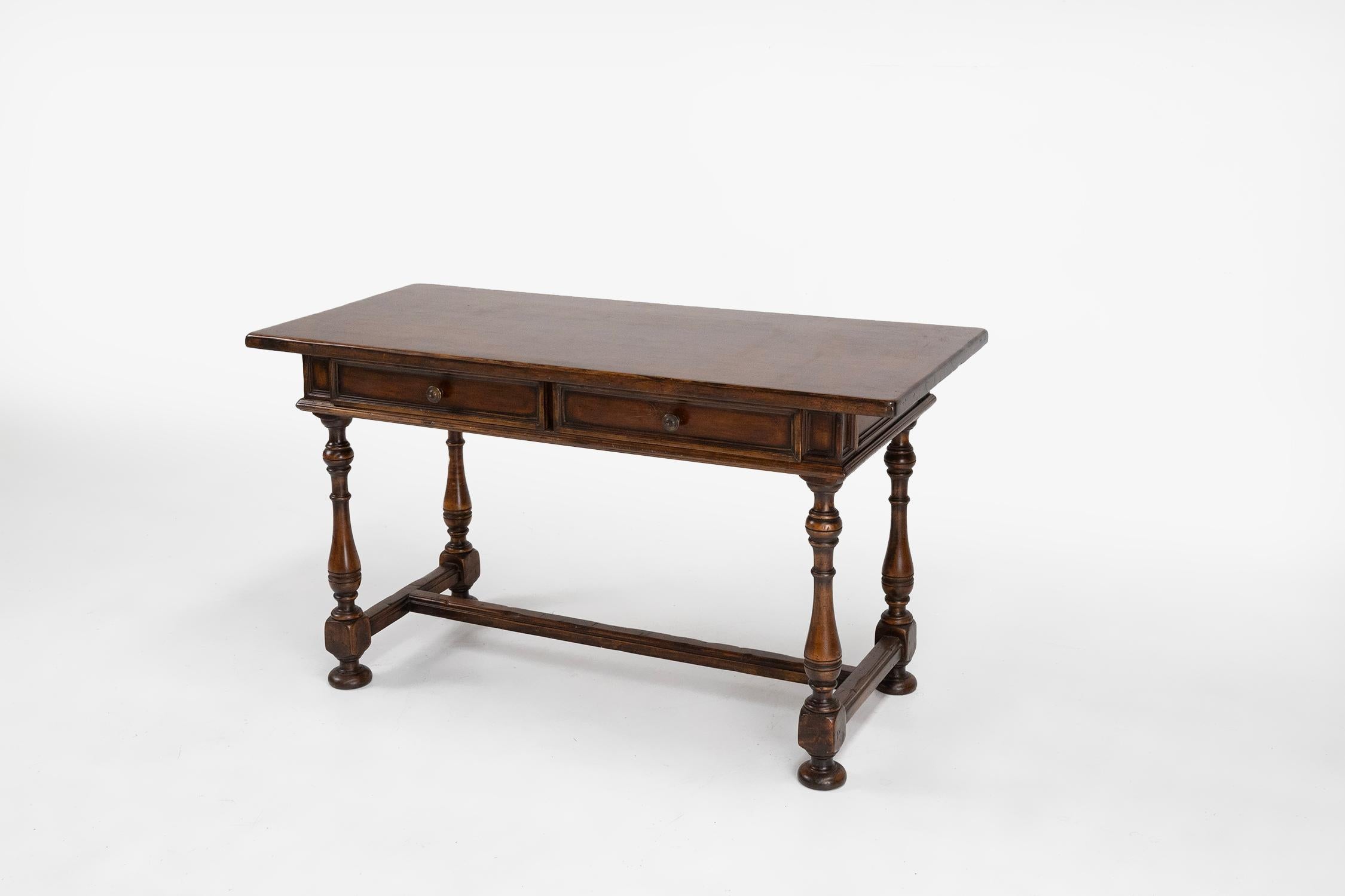 20th Century English style desk in oak, United Kingdom ca. 1950 6