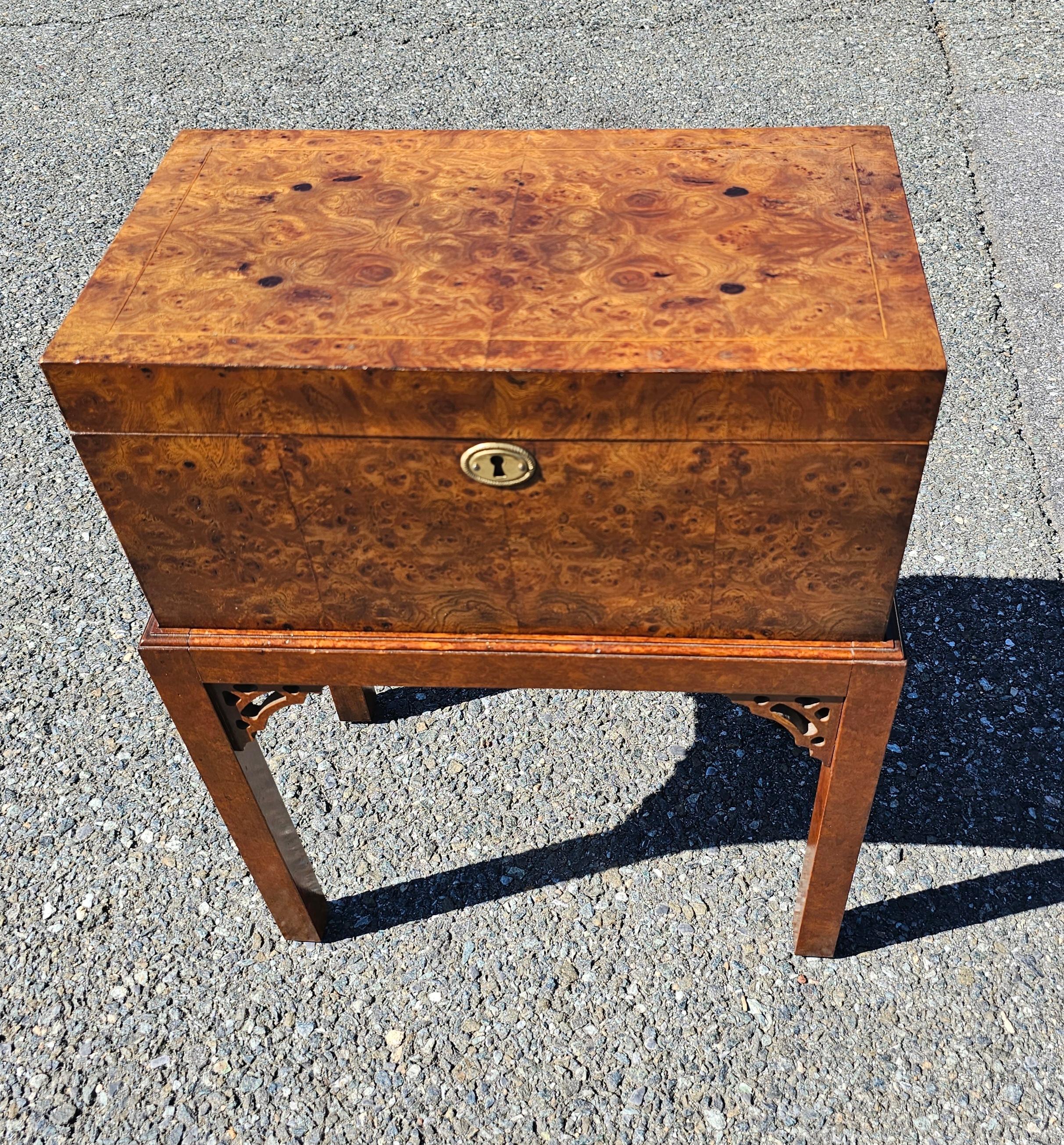 20th Century English Style Yew Wood Chest on Stand For Sale 2