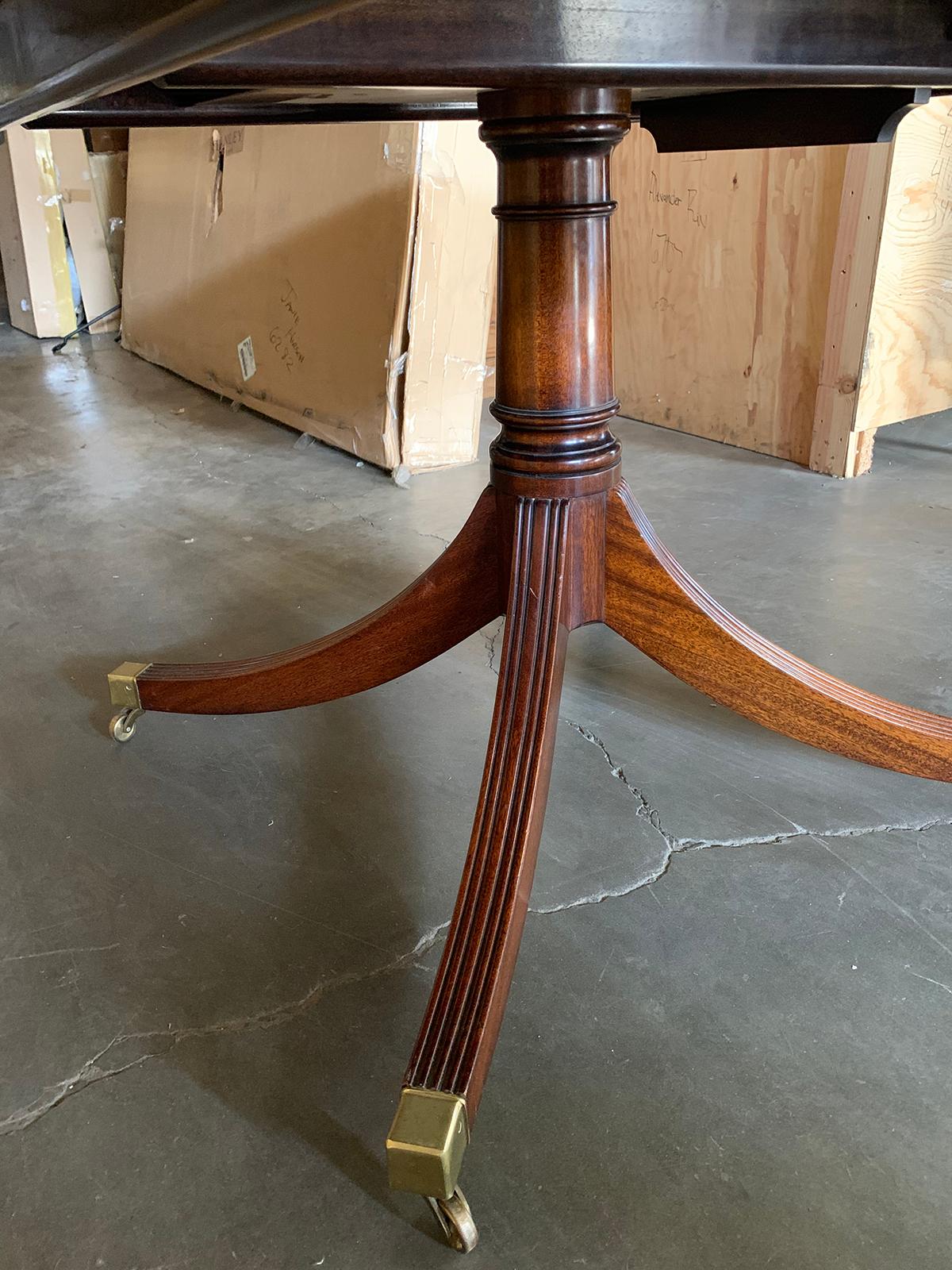 20th Century English Tilt-Top Round Pedestal Dining Table 6