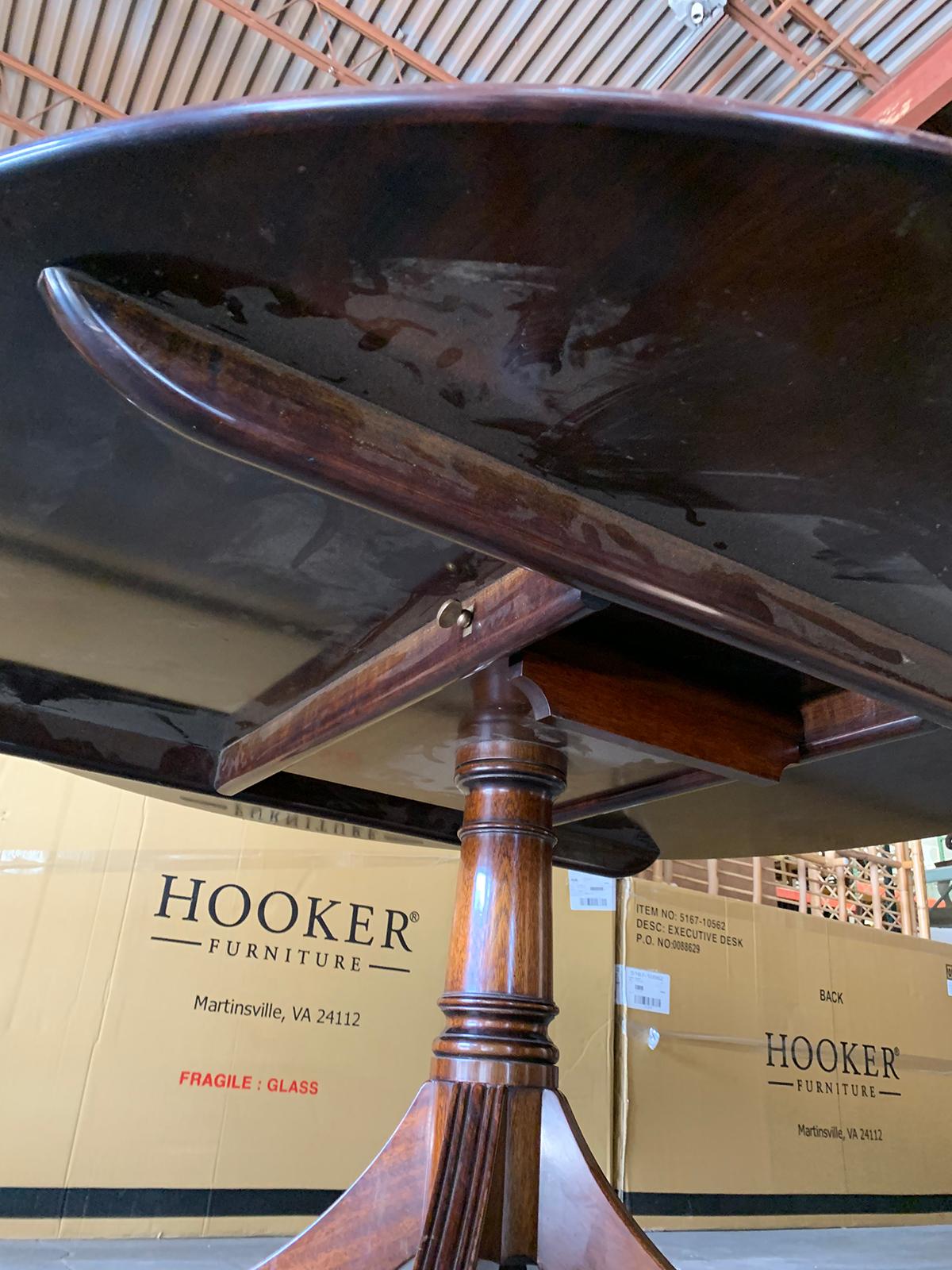 Mahogany 20th Century English Tilt-Top Round Pedestal Dining Table