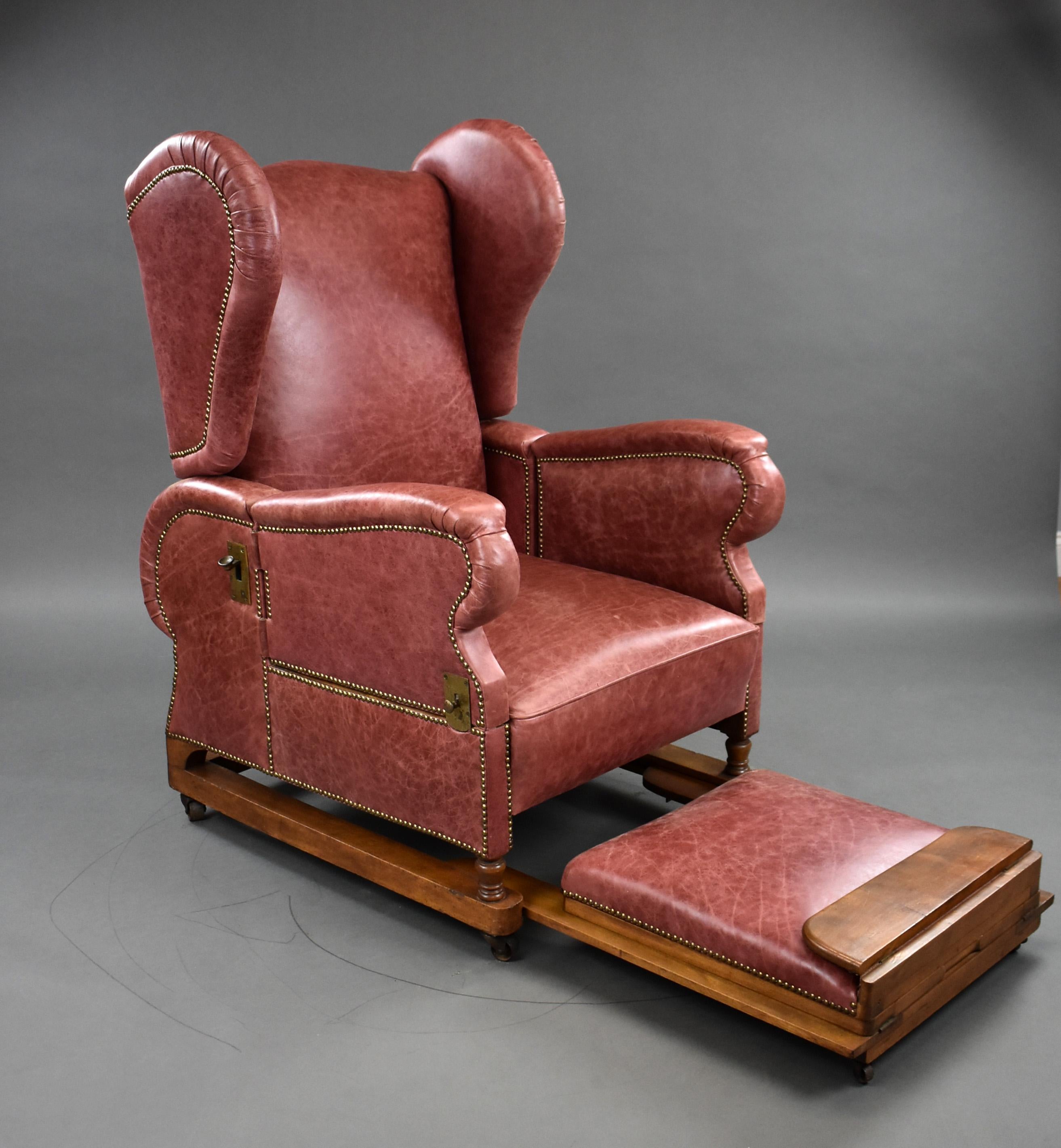 20th Century English Victorian Reclining Leather Chair In Good Condition In Chelmsford, Essex