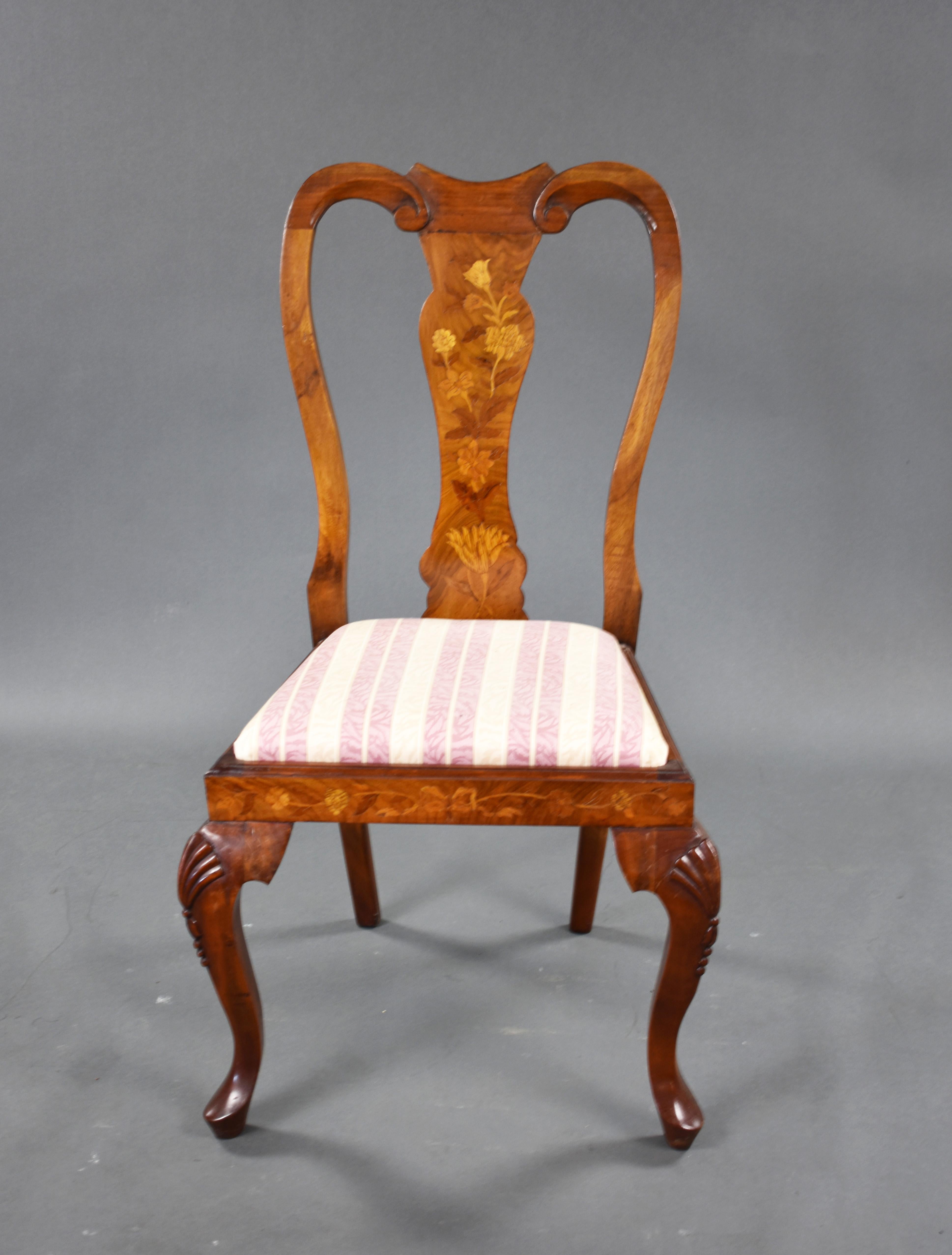 Runder englischer Esstisch aus Nussbaum mit Intarsien aus dem 20. Jahrhundert und 8 Stühlen im Angebot 9