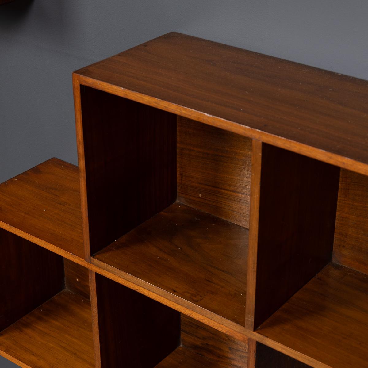20th Century English Walnut Modular Shelving Boxes By Unix c.1960 For Sale 1