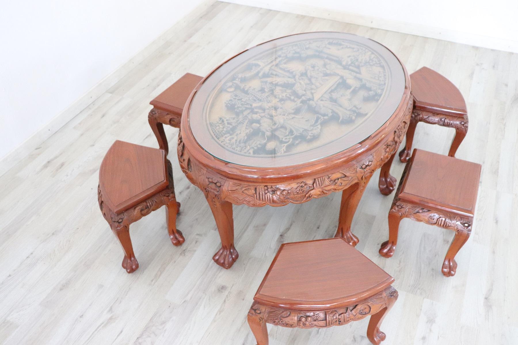20th Century English Wood Carved Chinoiserie Coffee Table with Six Stools 4