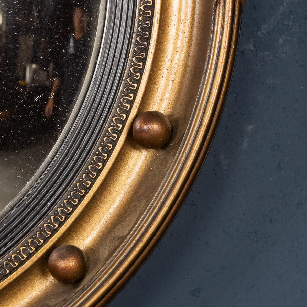 20th Century English Wood & Plaster Framed Convex Mirror For Sale 7