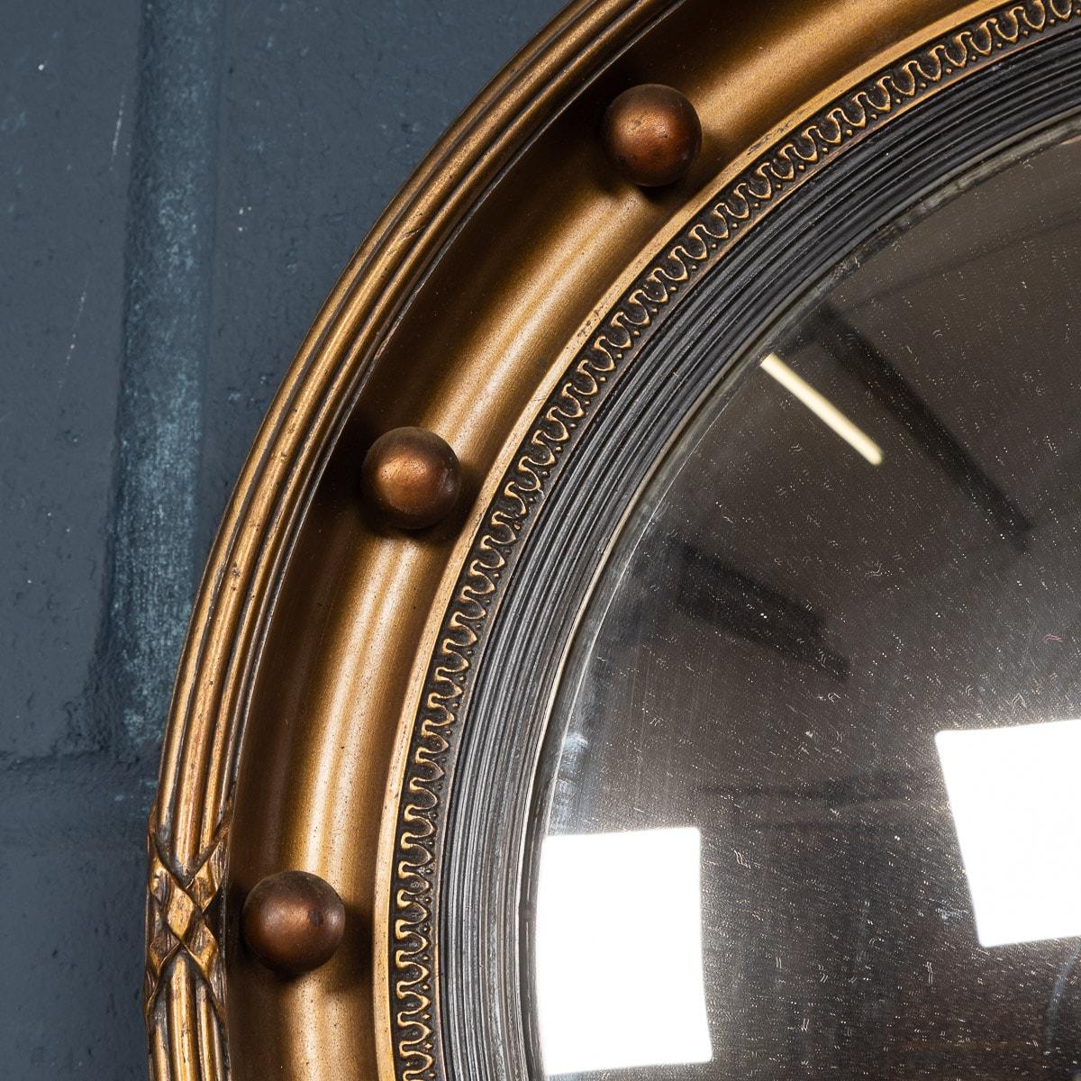 20th Century English Wood & Plaster Framed Convex Mirror For Sale 9